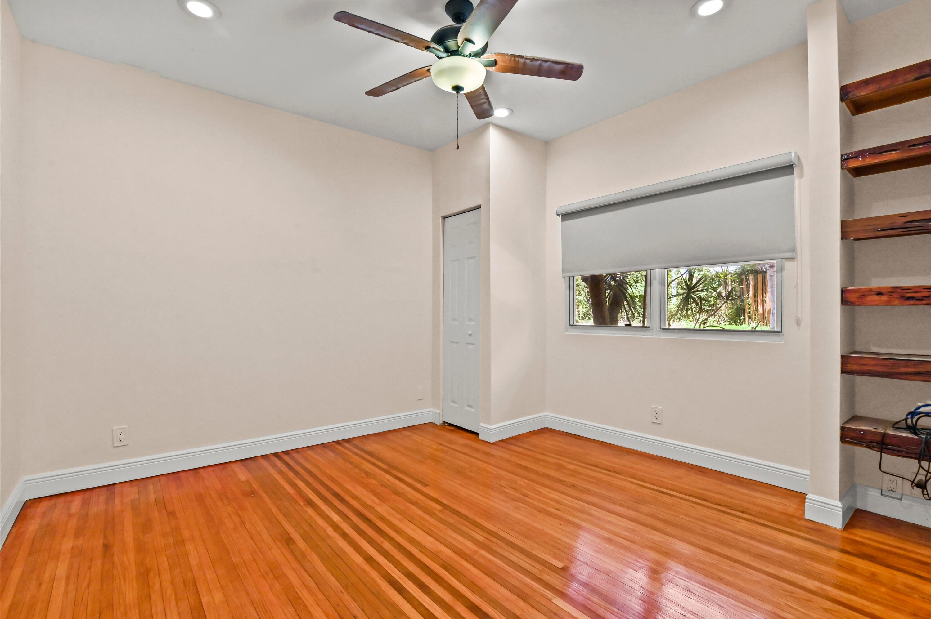 914 30th Court, West Palm Beach, FL 33407 — photo 18 of 29