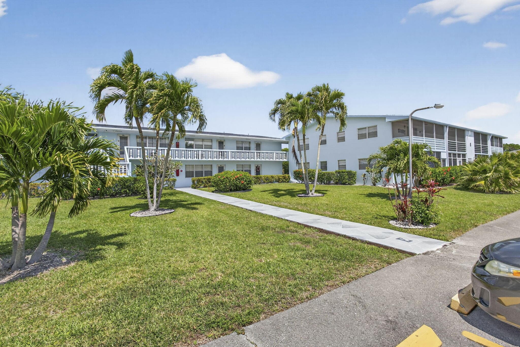 106 E Camden E, West Palm Beach, FL 33417 — photo 1 of 54
