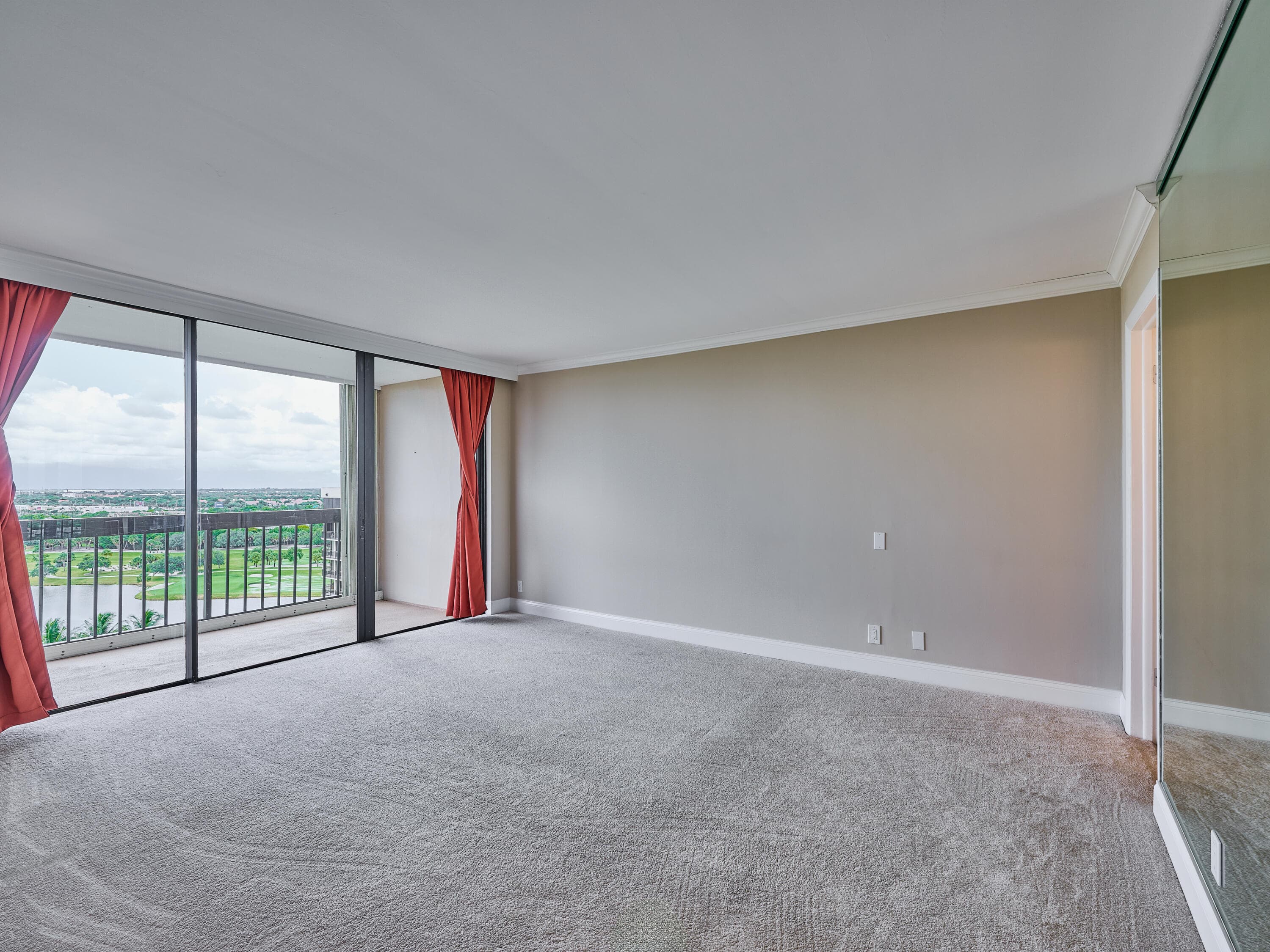 2425 Presidential Way 1405, West Palm Beach, FL 33401 — photo 20 of 39