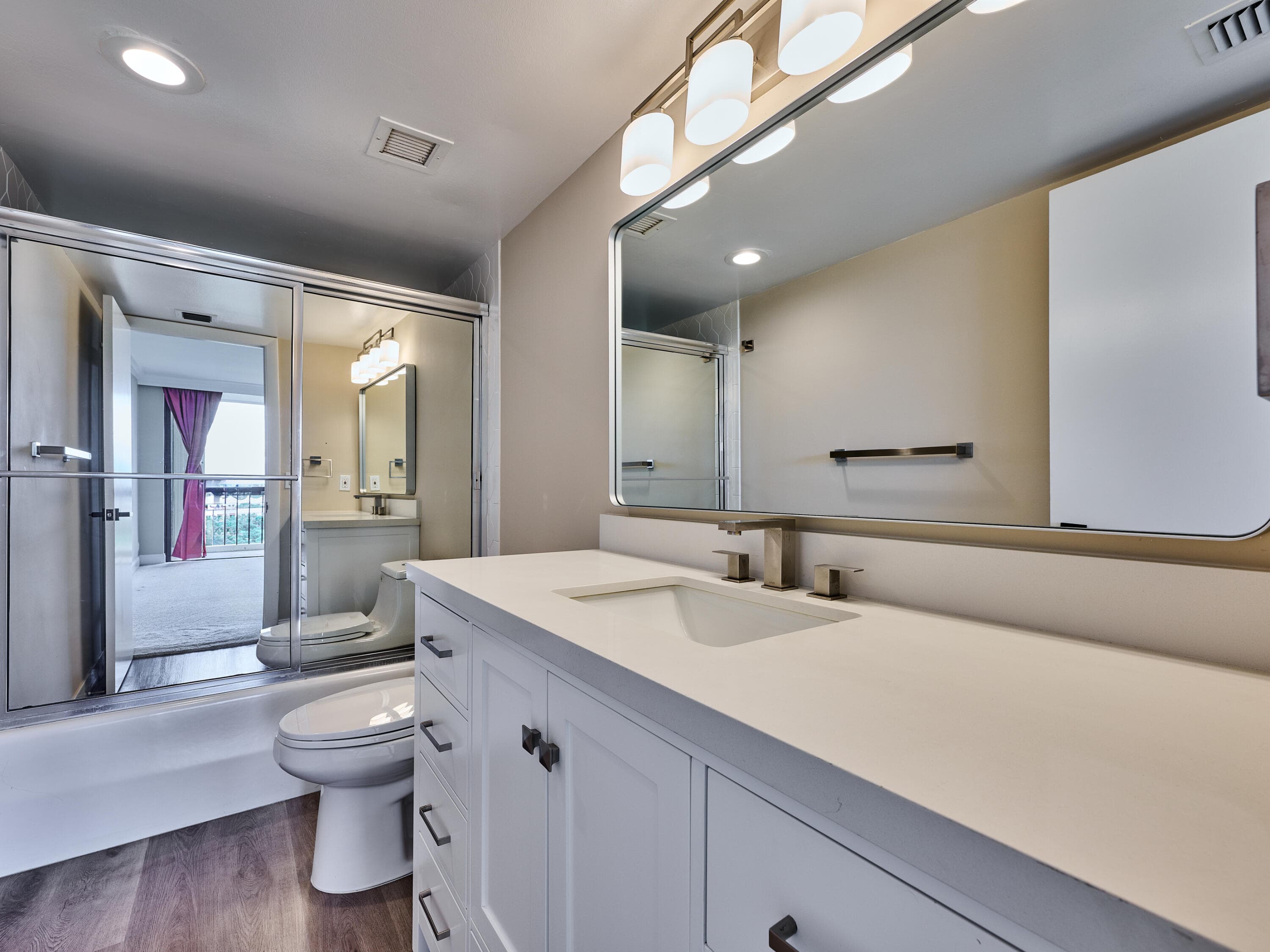 2425 Presidential Way 1405, West Palm Beach, FL 33401 — photo 6 of 39