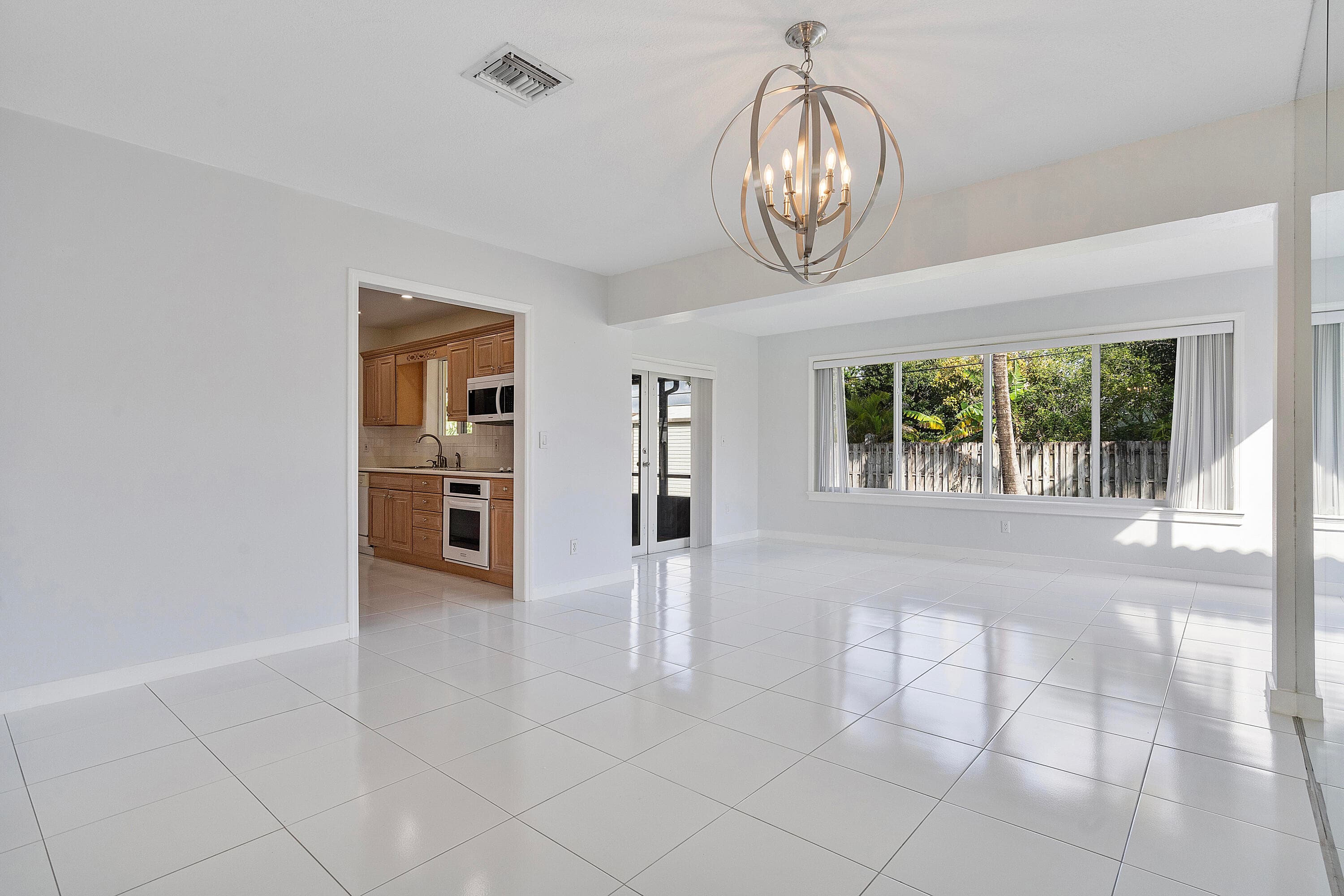 2475 NE 214th Street, Aventura, FL 33180 — photo 7 of 25
