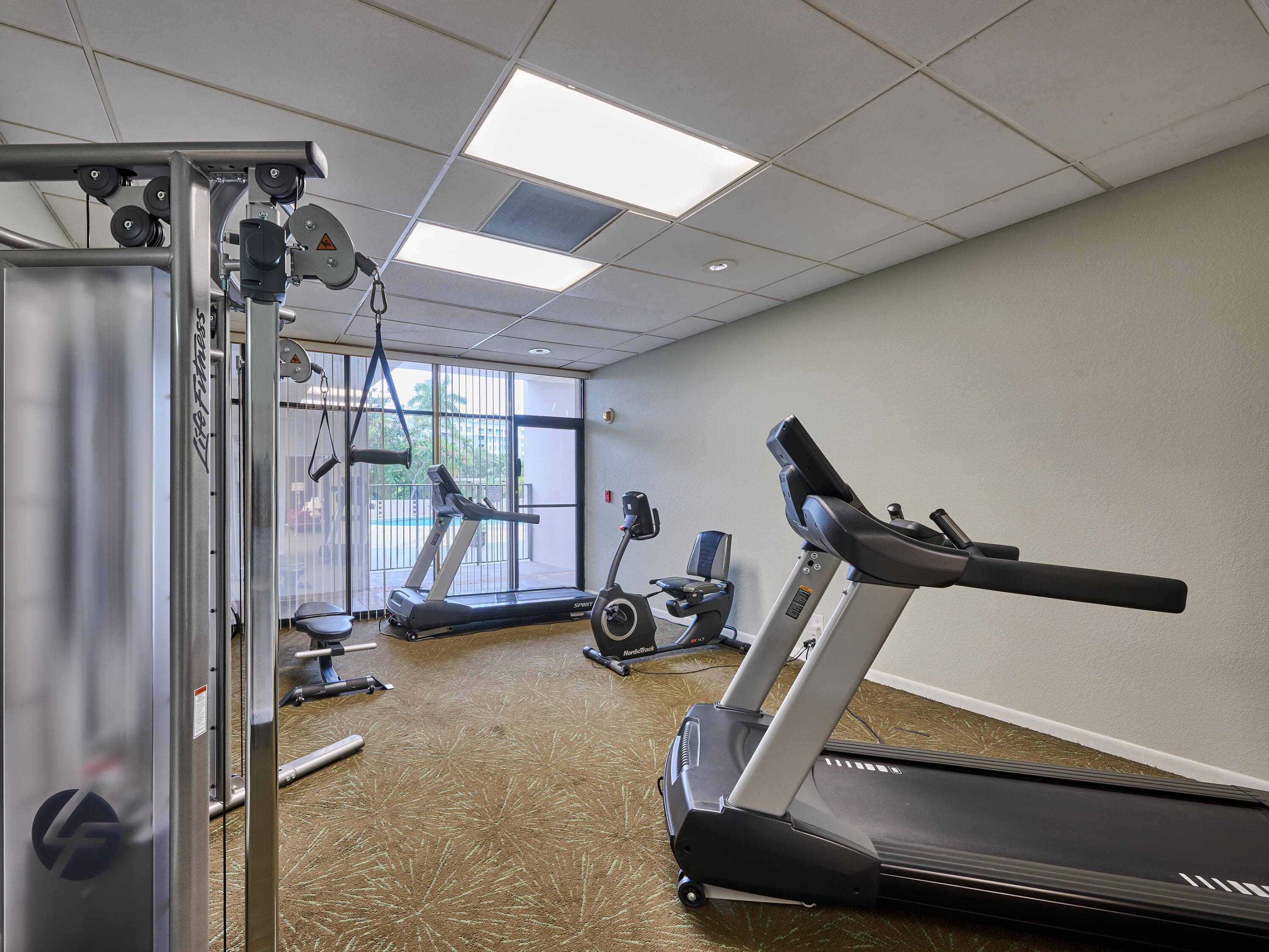 2425 Presidential Way 1405, West Palm Beach, FL 33401 — photo 34 of 39