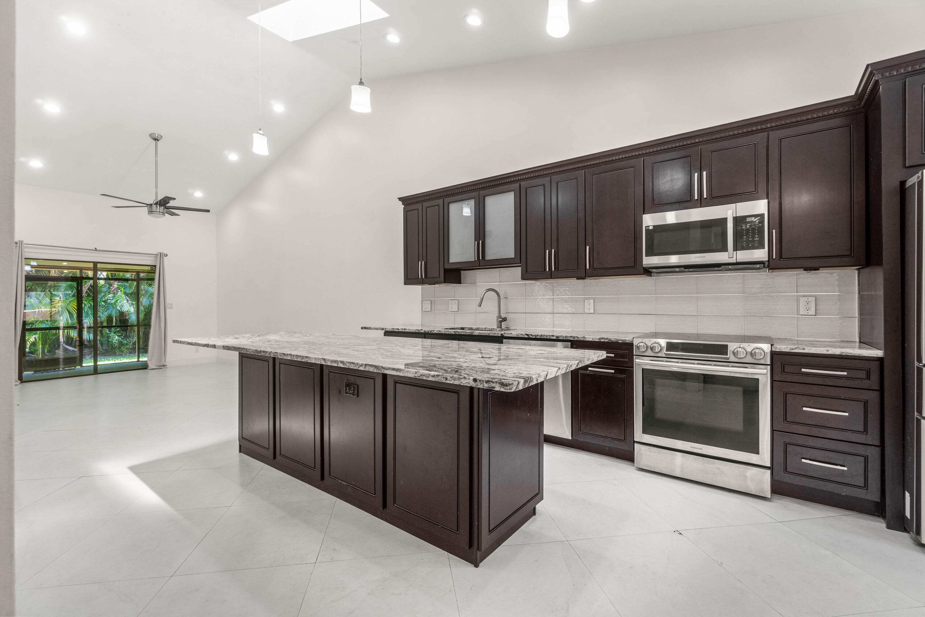 3789 Blue Ridge Road, West Palm Beach, FL 33406 — photo 4 of 37