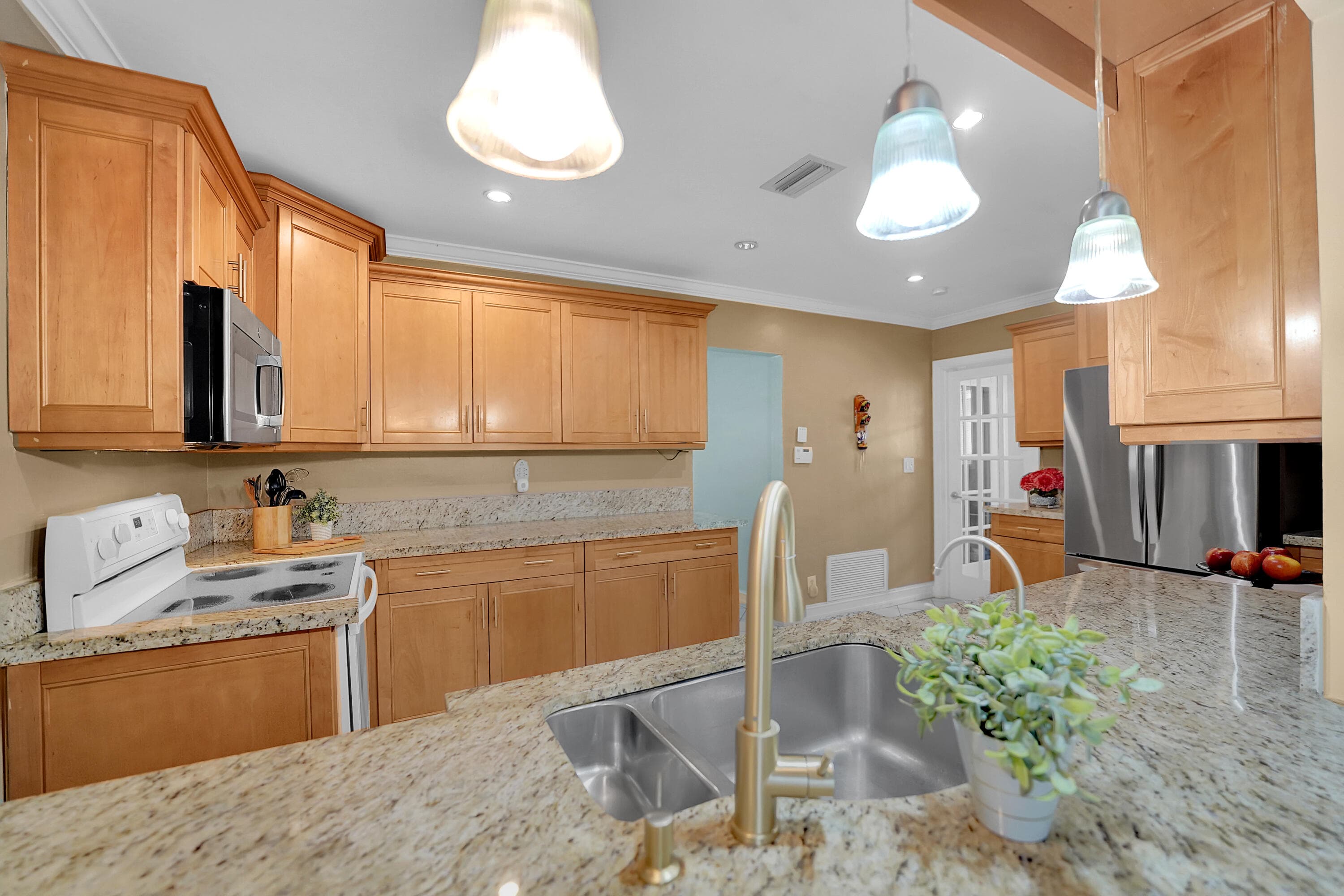 4400 NW 44th Terrace, Tamarac, FL 33319 — photo 11 of 30