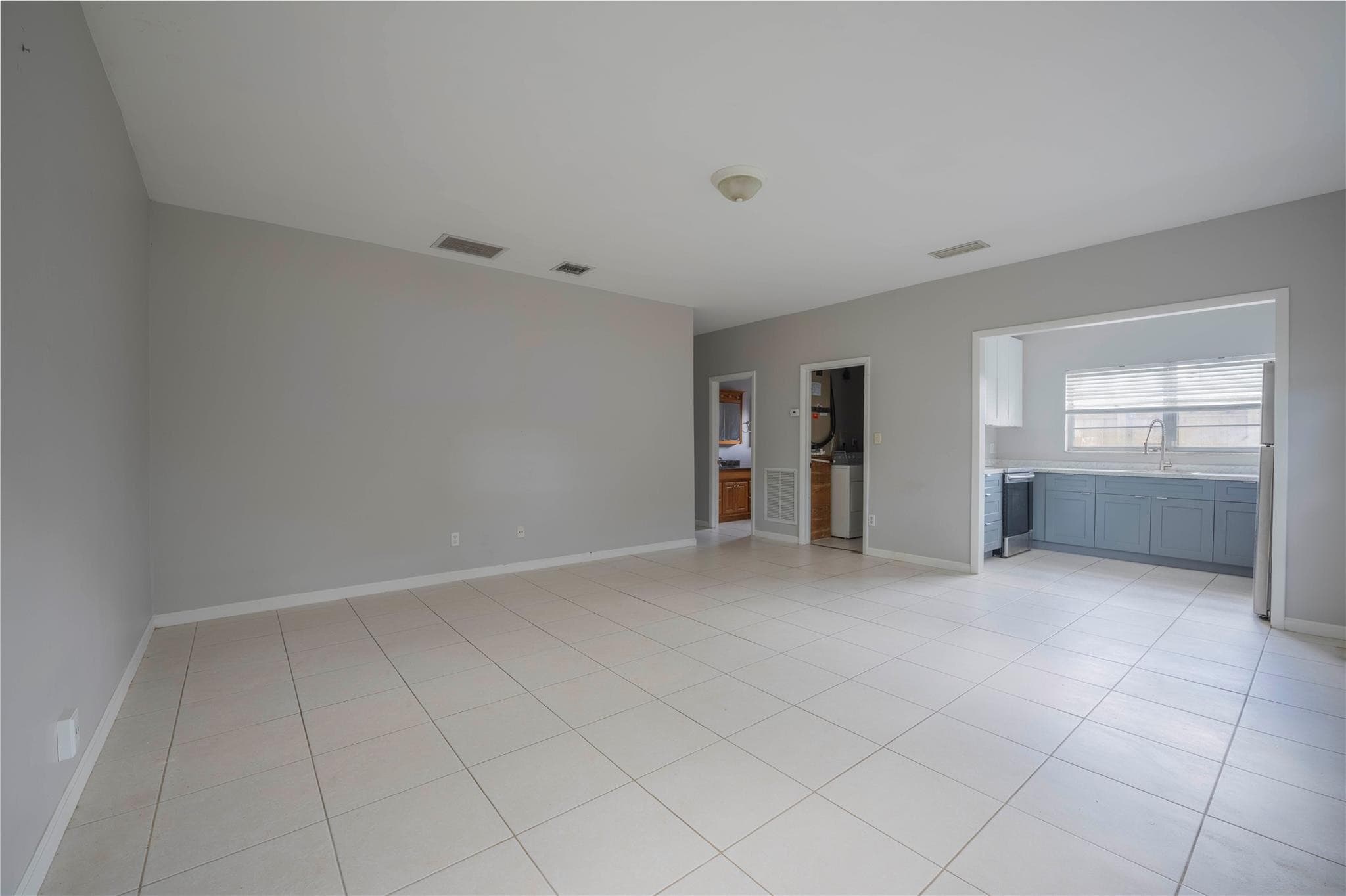121 NW 36th Street Rear, Oakland Park, FL 33309 — photo 6 of 9