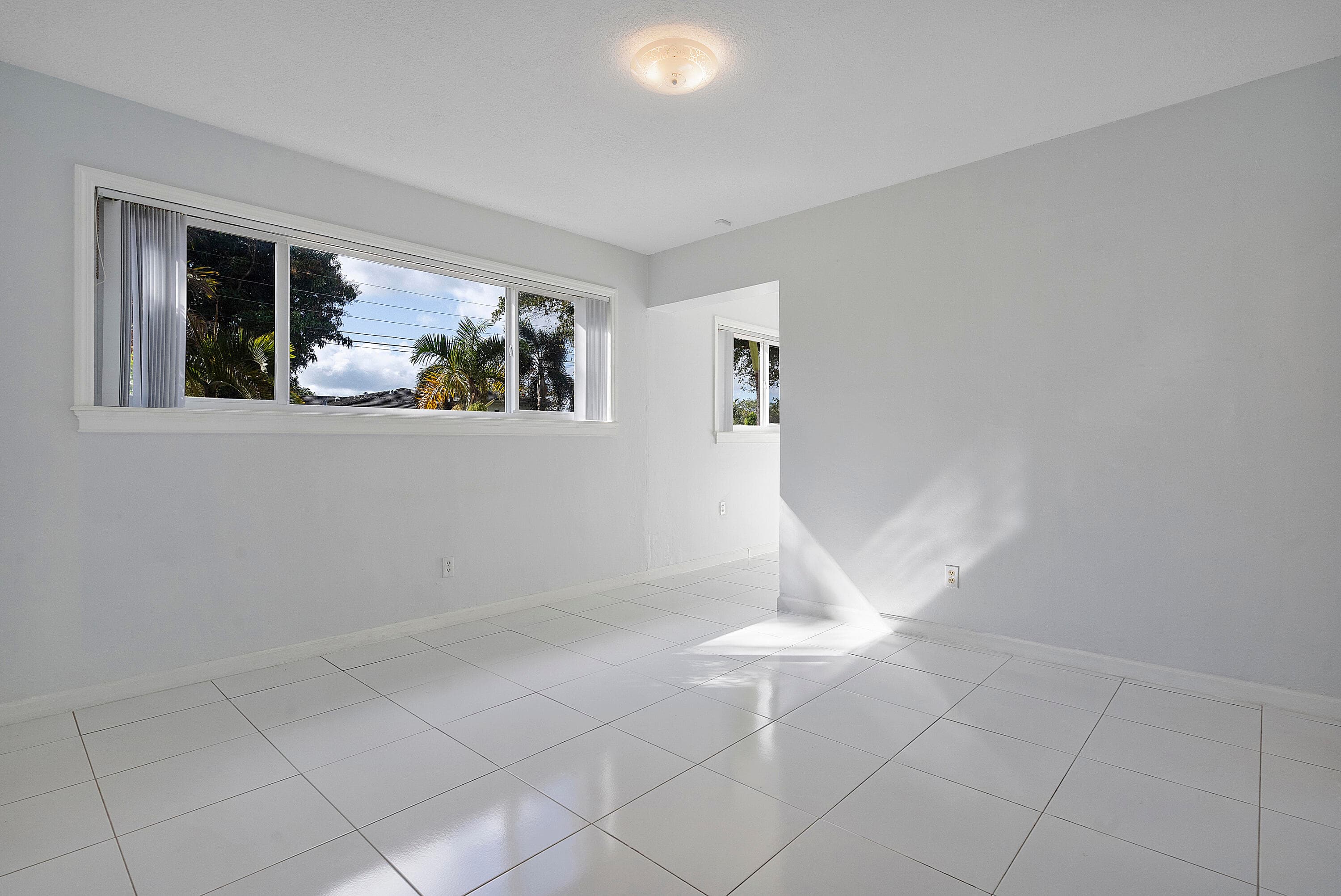 2475 NE 214th Street, Aventura, FL 33180 — photo 12 of 25