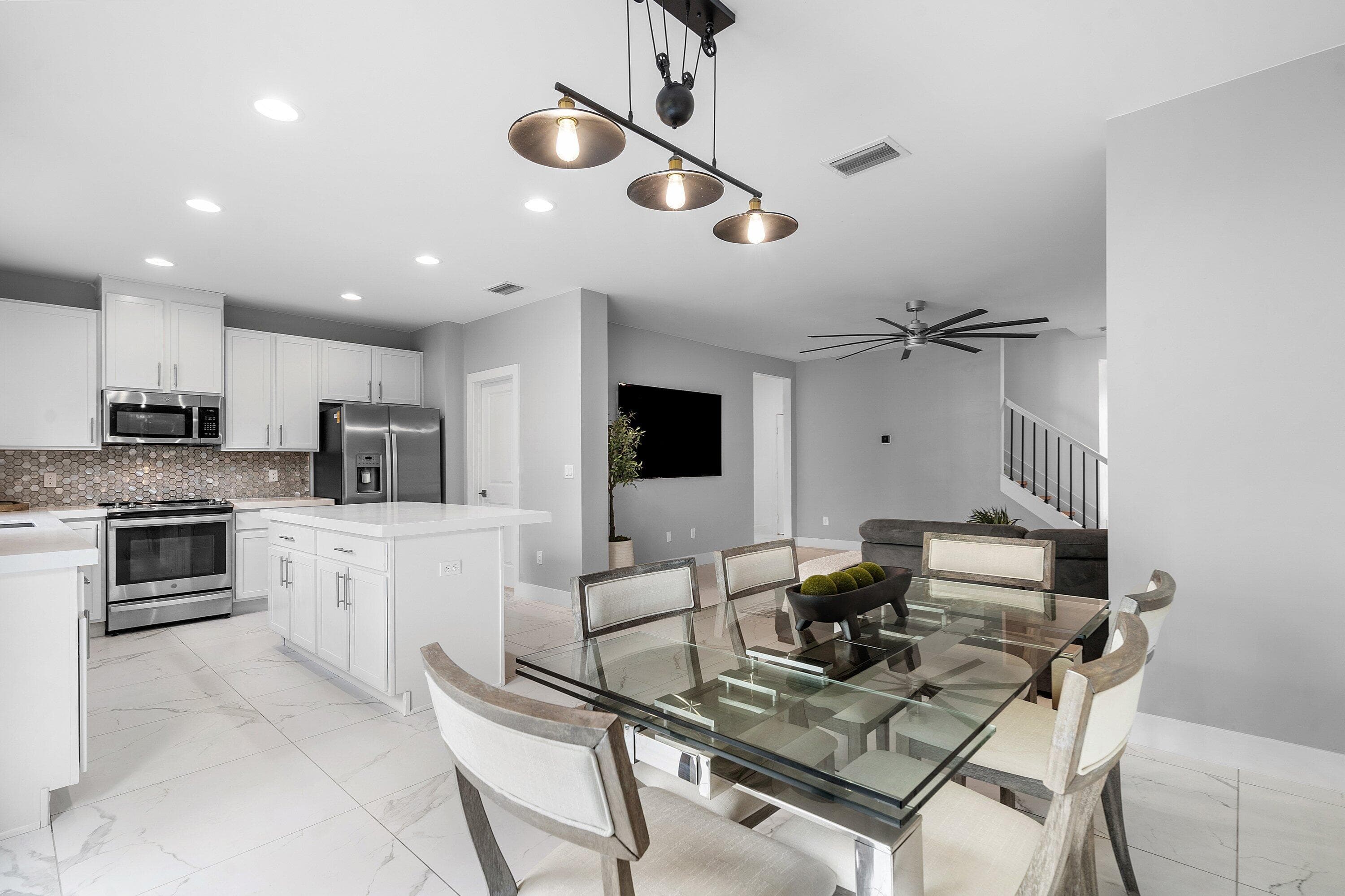 4455 E Aqua Bella Lane, Dania Beach, FL 33312 — photo 13 of 38