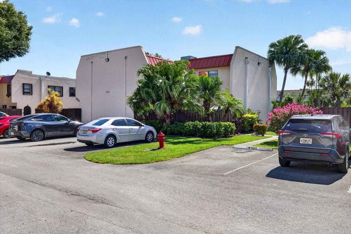 6351 Seven Springs Boulevard B, Greenacres, FL 33463 — photo 20 of 30