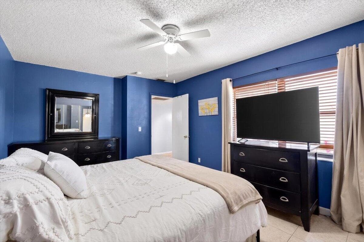 6351 Seven Springs Boulevard B, Greenacres, FL 33463 — photo 17 of 30