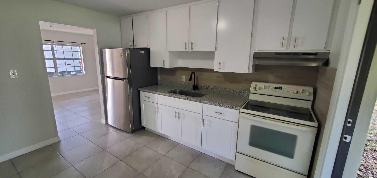 2578 Seneca Avenue, Fort Pierce, FL 34946 — photo 2 of 14