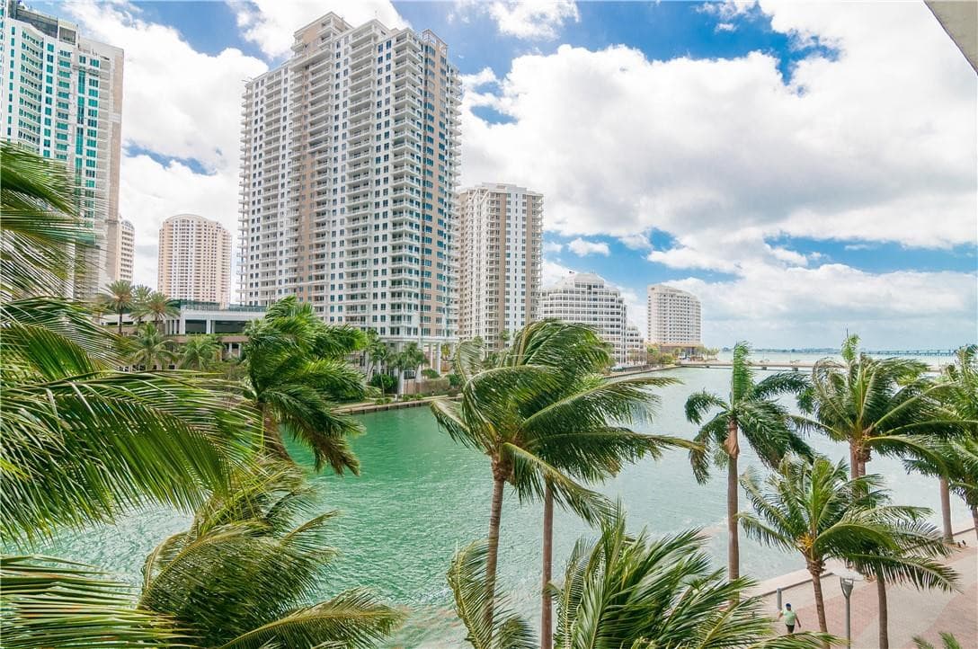465 Brickell Avenue Bay 419, Miami, FL 33131 — photo