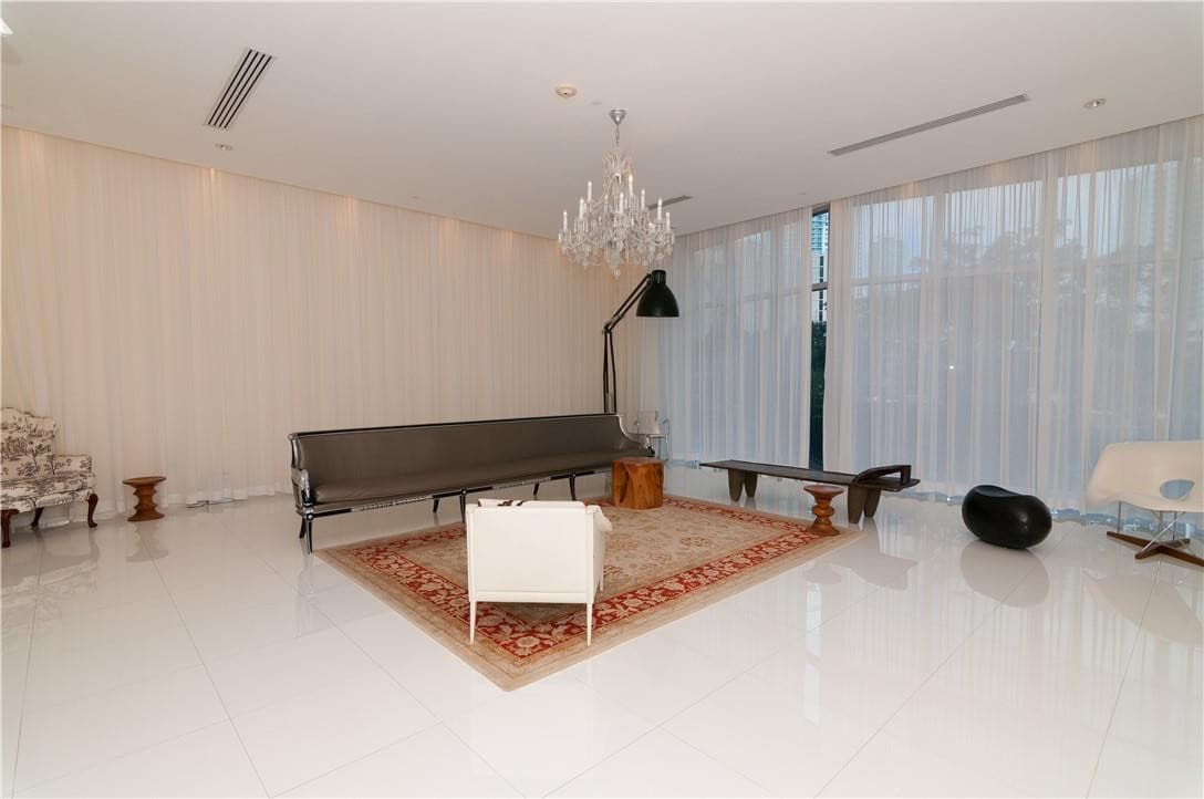 465 Brickell Avenue Bay 419, Miami, FL 33131 — photo 40 of 58