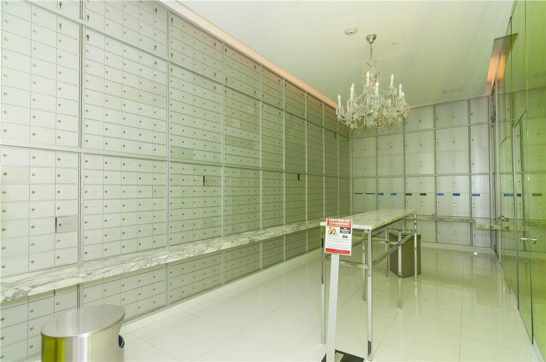 465 Brickell Avenue Bay 419, Miami, FL 33131 — photo 41 of 58