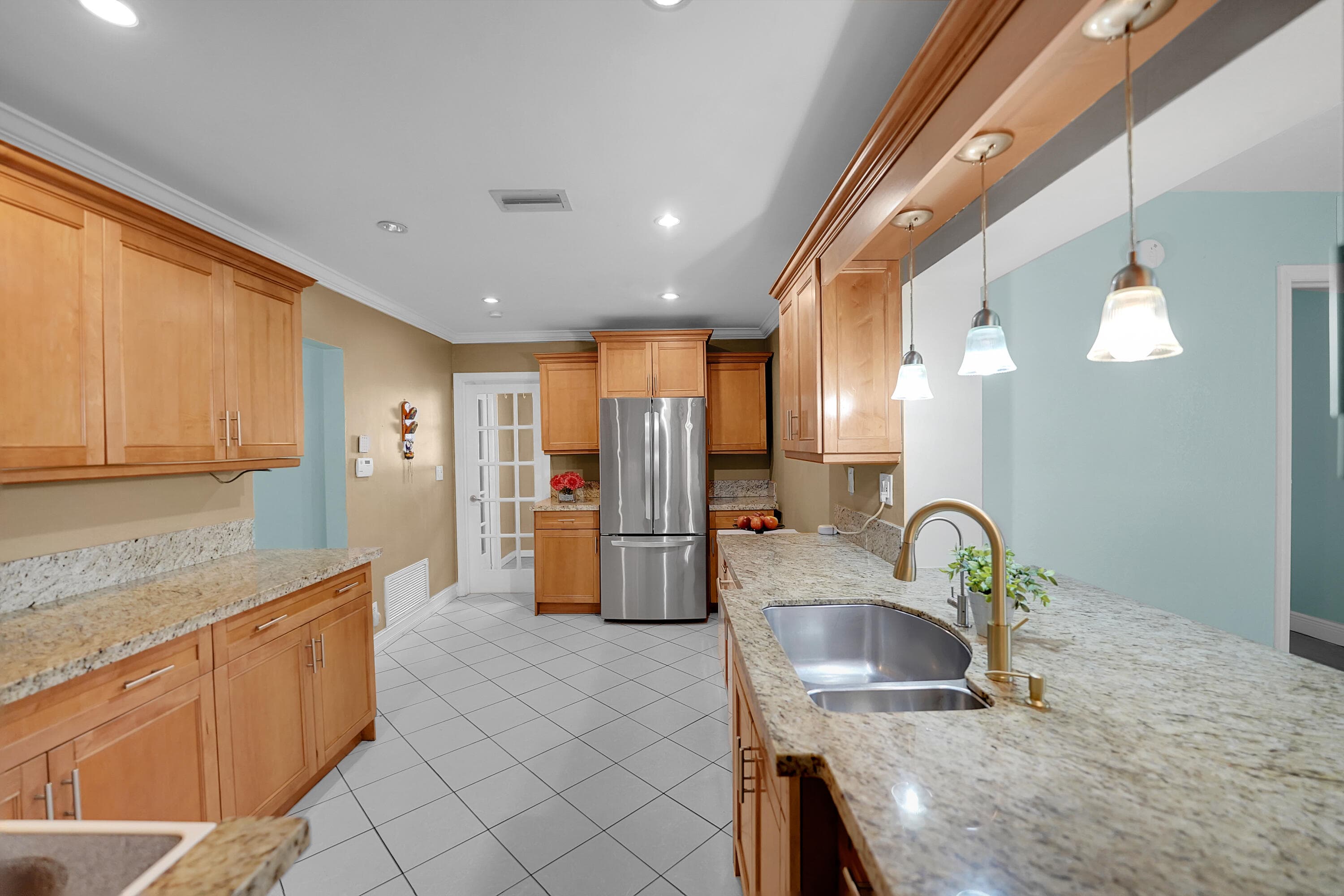 4400 NW 44th Terrace, Tamarac, FL 33319 — photo 10 of 30