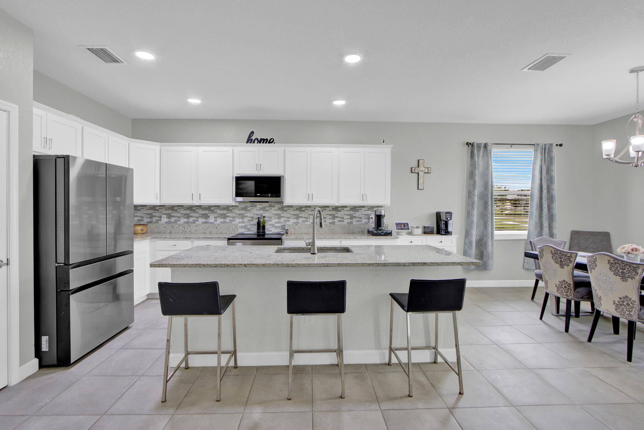 7456 NW Greenspring Street, Port St. Lucie, FL 34987 — photo 4 of 33