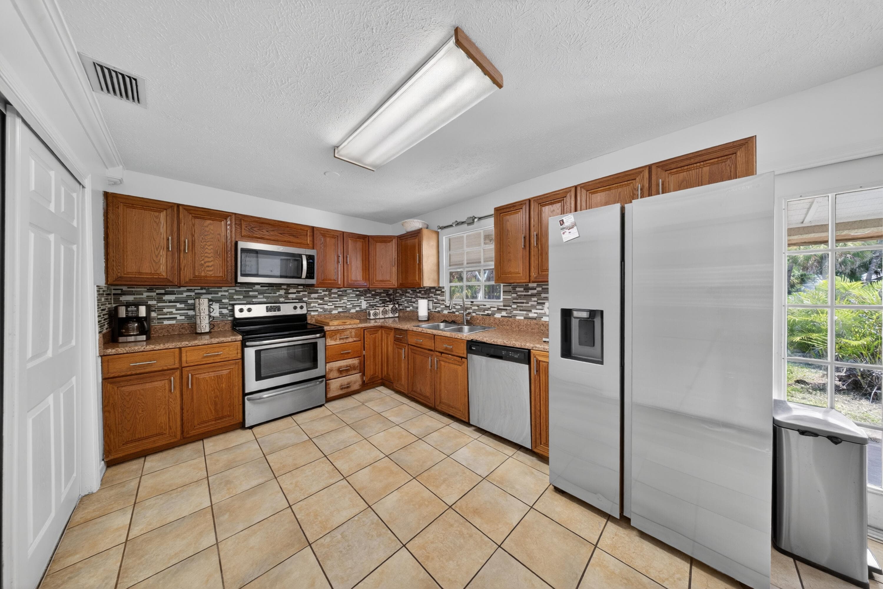 6000 Pinetree Drive, Fort Pierce, FL 34982 — photo 12 of 26