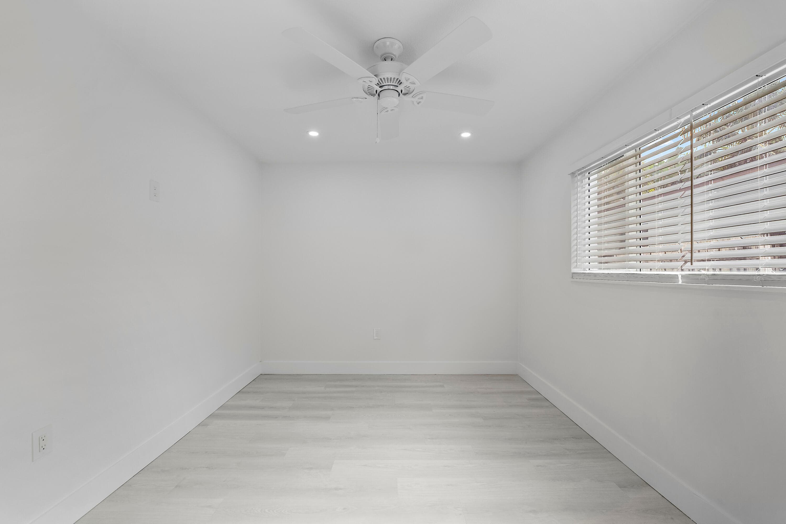 1279 Beach Road 3, West Palm Beach, FL 33404 — photo 27 of 27