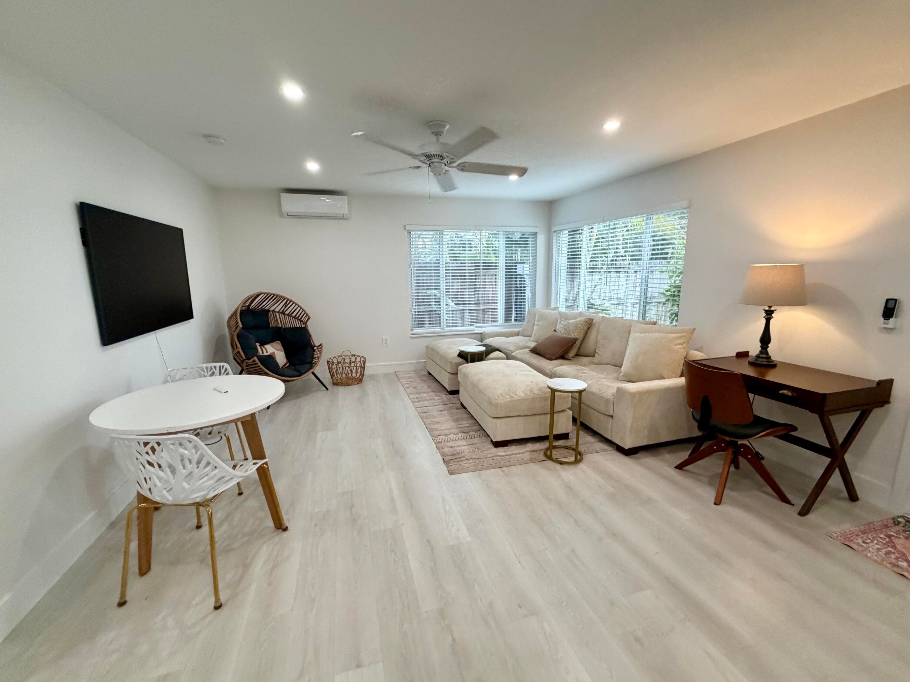 1279 Beach Road 3, West Palm Beach, FL 33404 — photo 7 of 27