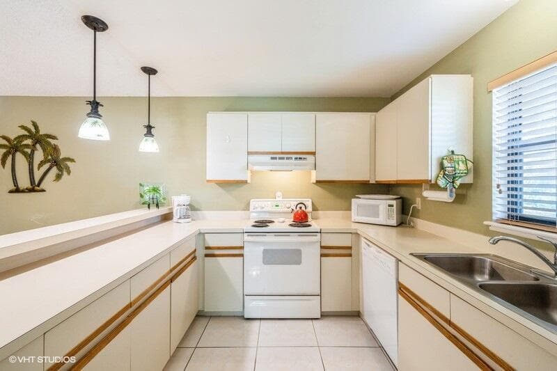 7485 SE Jamestown Terrace, Hobe Sound, FL 33455 — photo 8 of 14