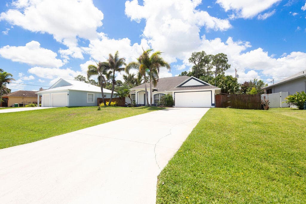 1634 SW Duclair Avenue, Port St. Lucie, FL 34953 — photo 6 of 40