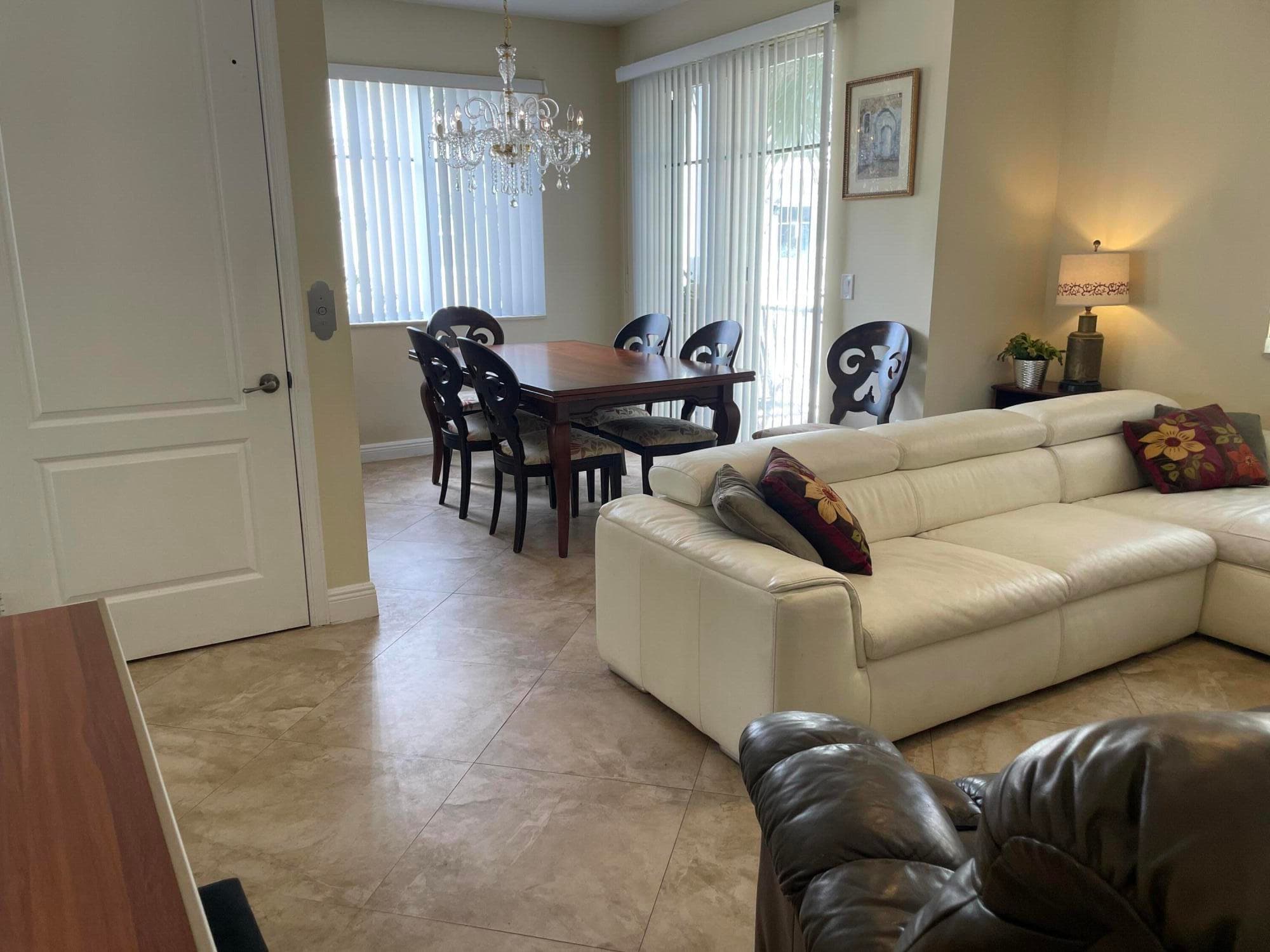 552 NW 39th Circle N, Boca Raton, FL 33431 — photo 9 of 32