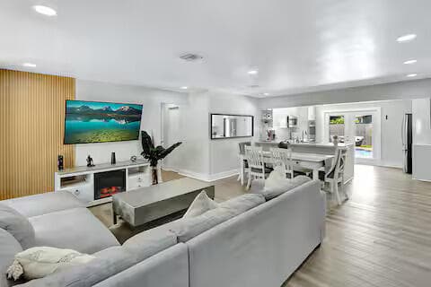 2809 NW 7th Avenue, Wilton Manors, FL 33311 — photo 14 of 27