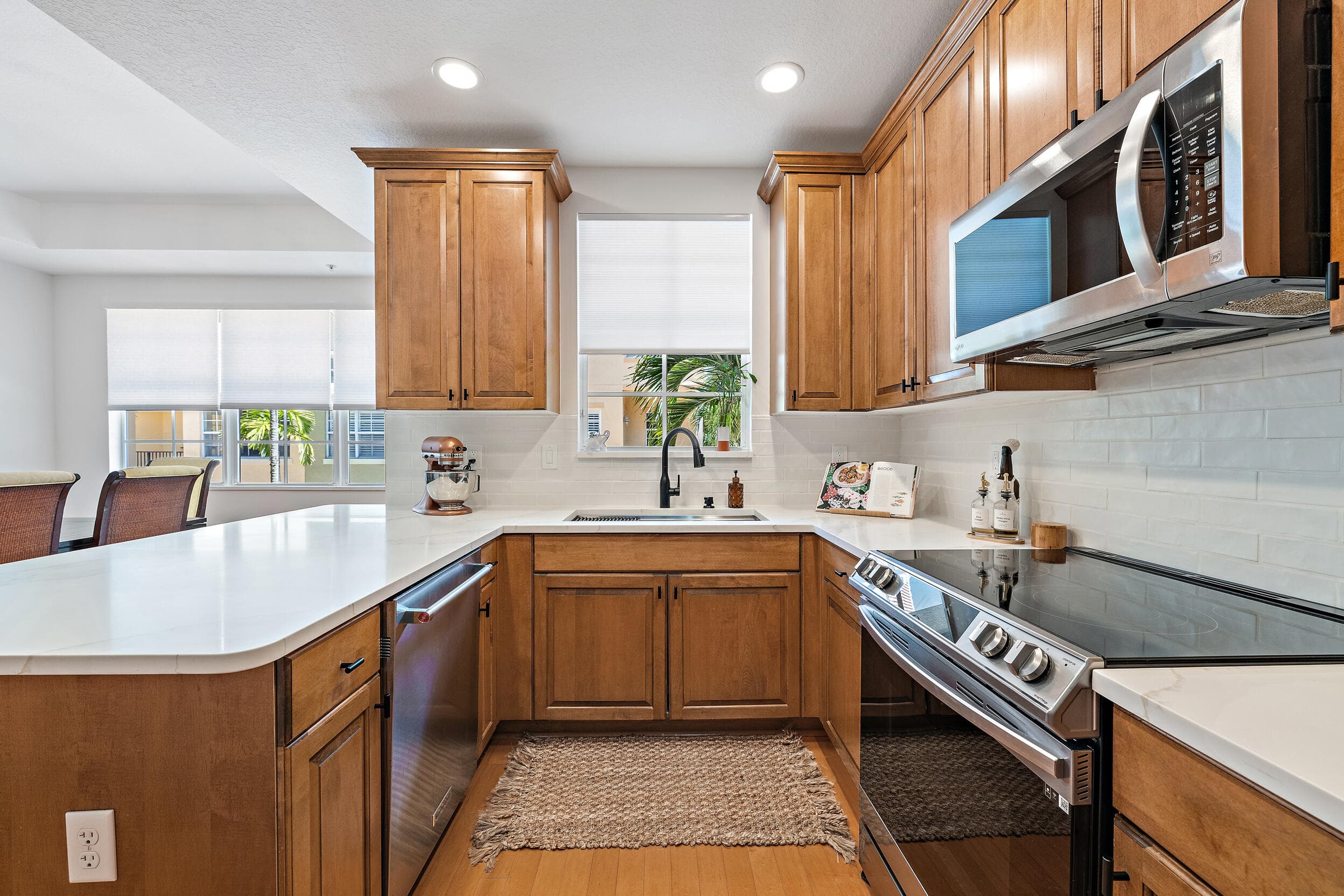 2502 Gardens Parkway, Palm Beach Gardens, FL 33410 — photo 11 of 36