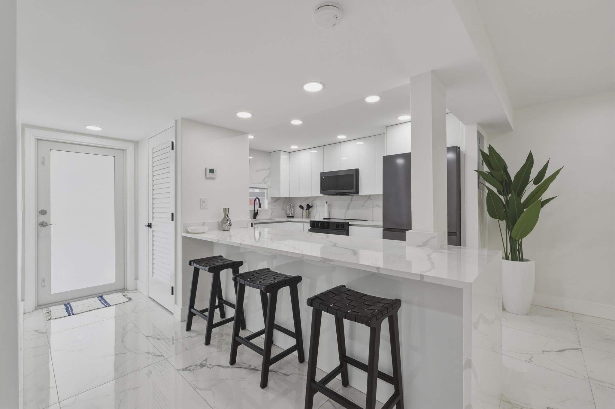 9523 N Hollybrook Lake Drive 103, Pembroke Pines, FL 33025 — photo
