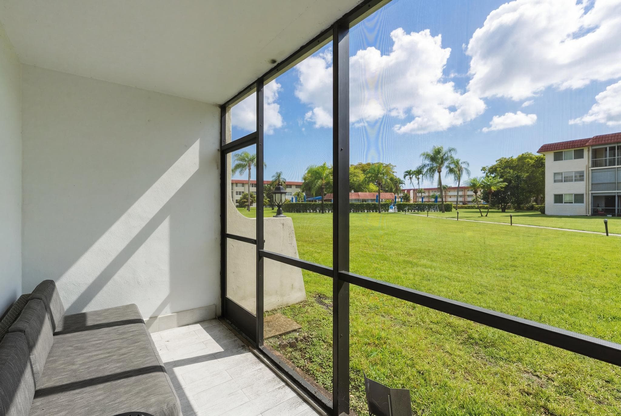 9523 N Hollybrook Lake Drive 103, Pembroke Pines, FL 33025 — photo 23 of 50
