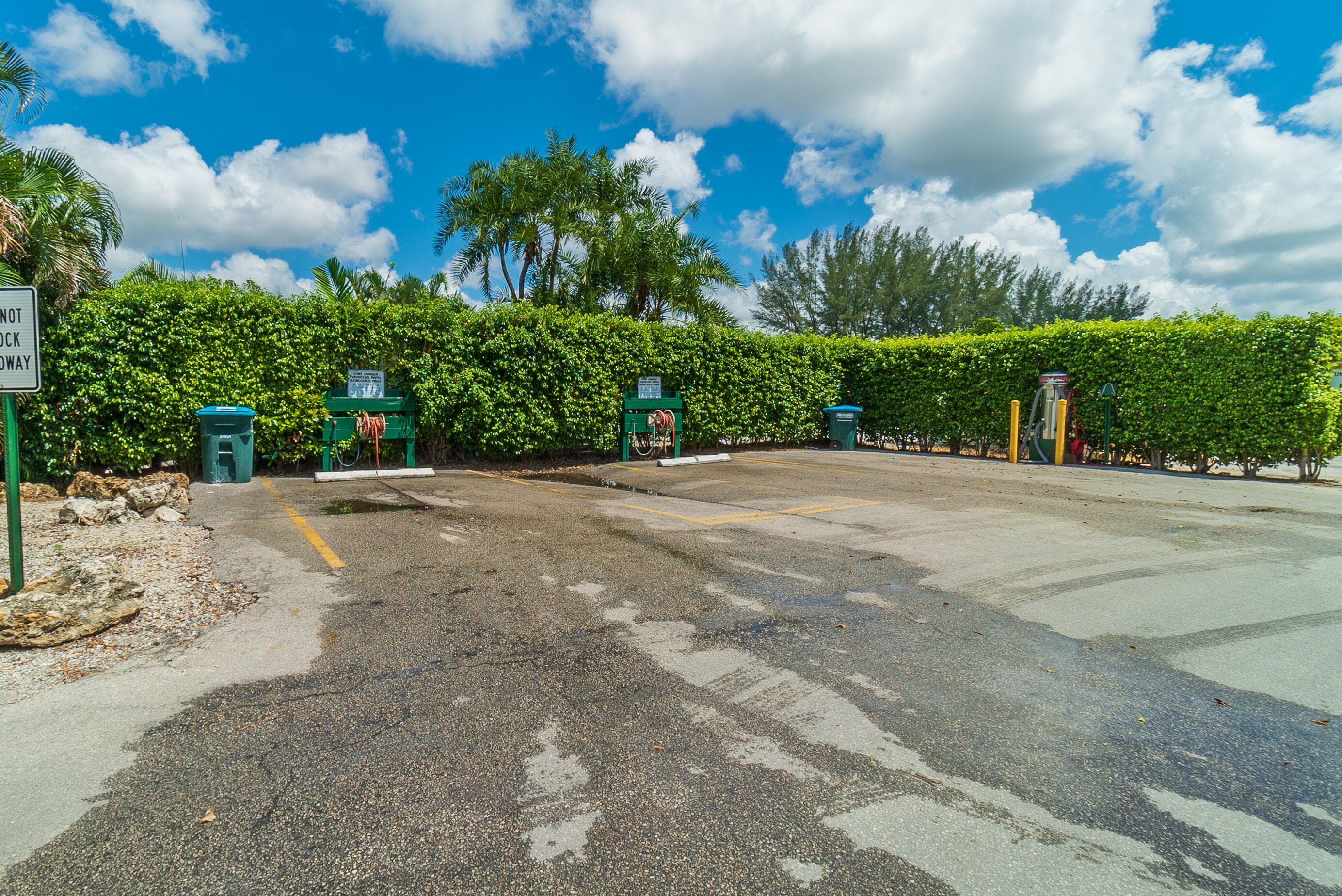 9523 N Hollybrook Lake Drive 103, Pembroke Pines, FL 33025 — photo 35 of 50