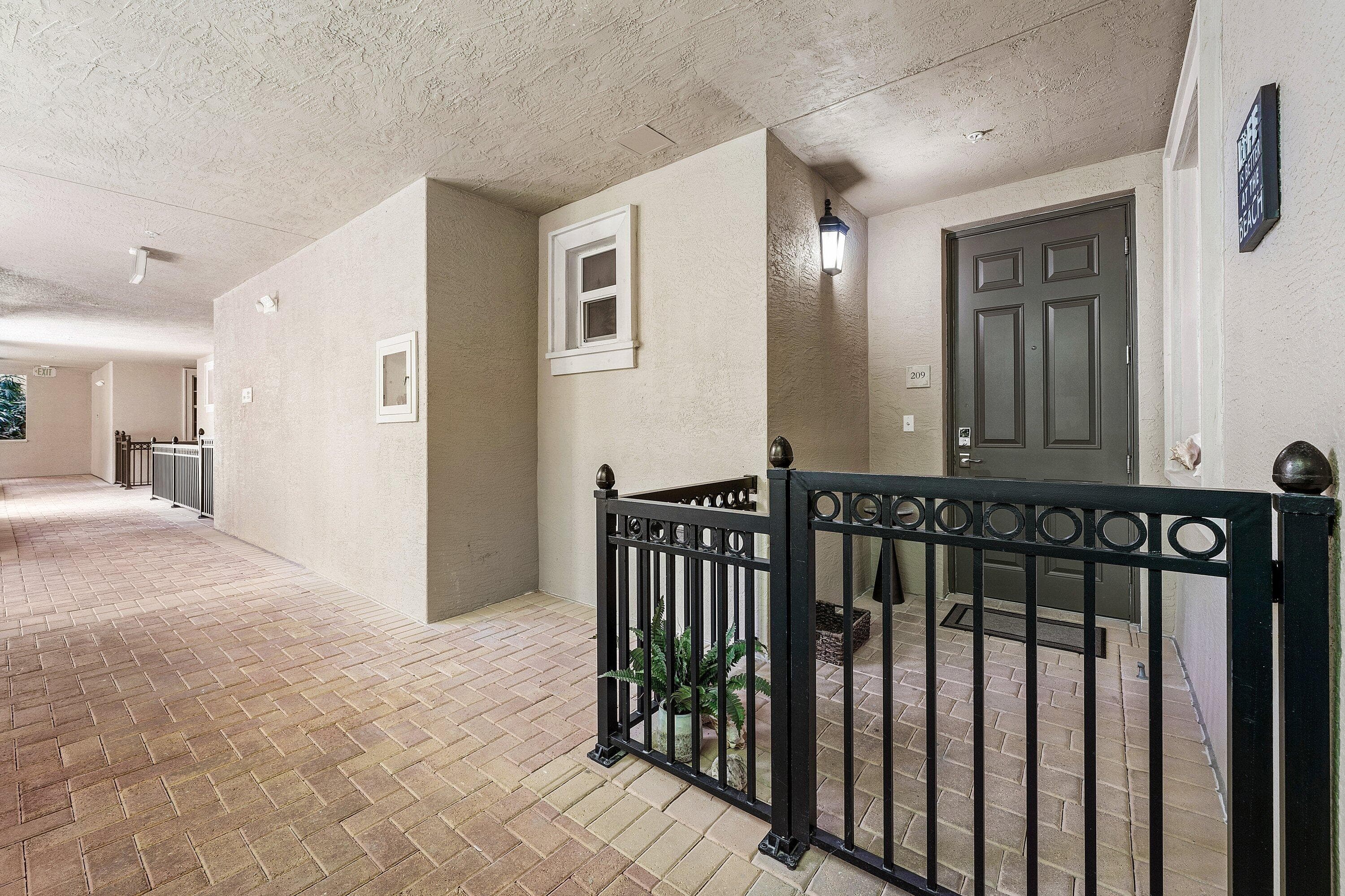 4445 El Mar Drive 2209, Lauderdale-By-The-Sea, FL 33308 — photo 35 of 54