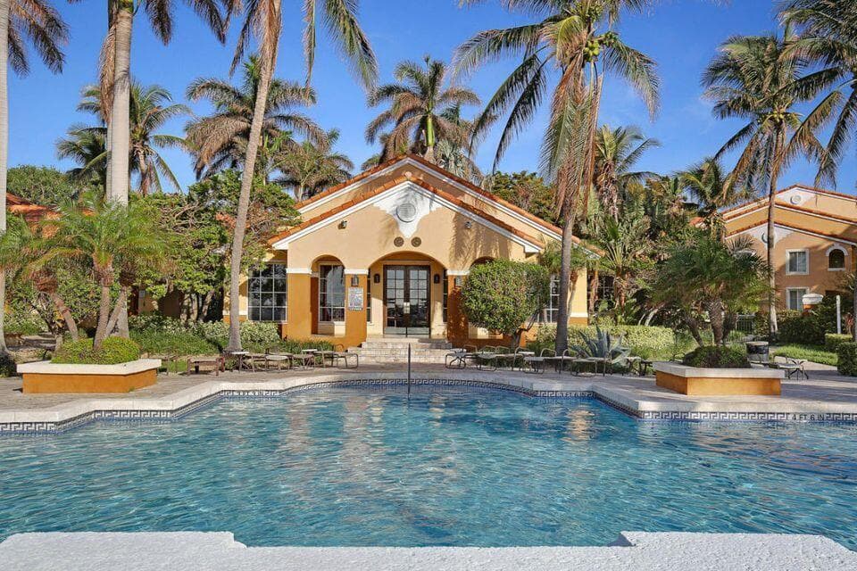 140 Yacht Club Way 206, Hypoluxo, FL 33462 — photo 13 of 29