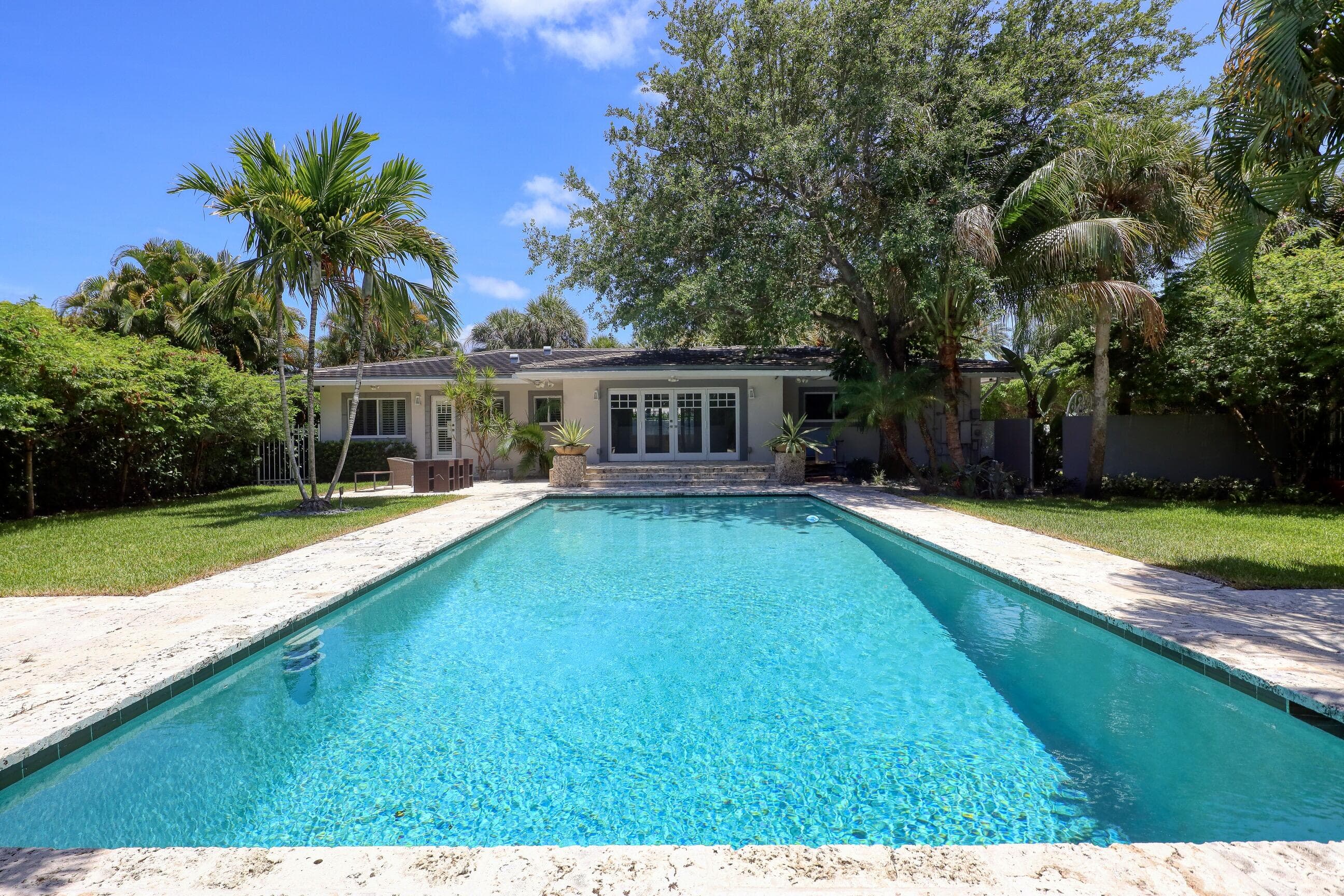1635 Seabreeze Boulevard, Fort Lauderdale, FL 33316 — photo 1 of 18
