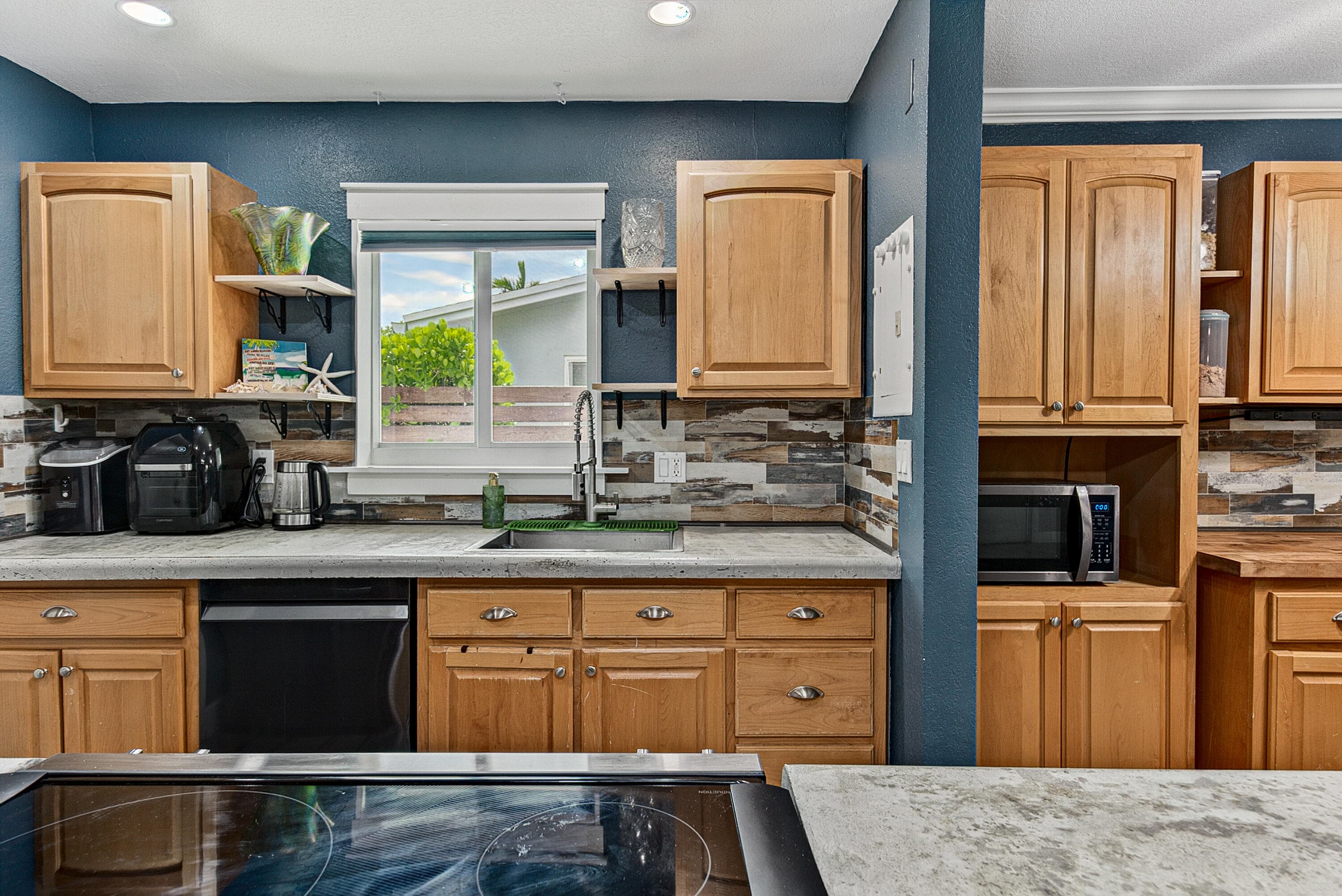 729 NW 29th Court, Wilton Manors, FL 33311 — photo 17 of 44