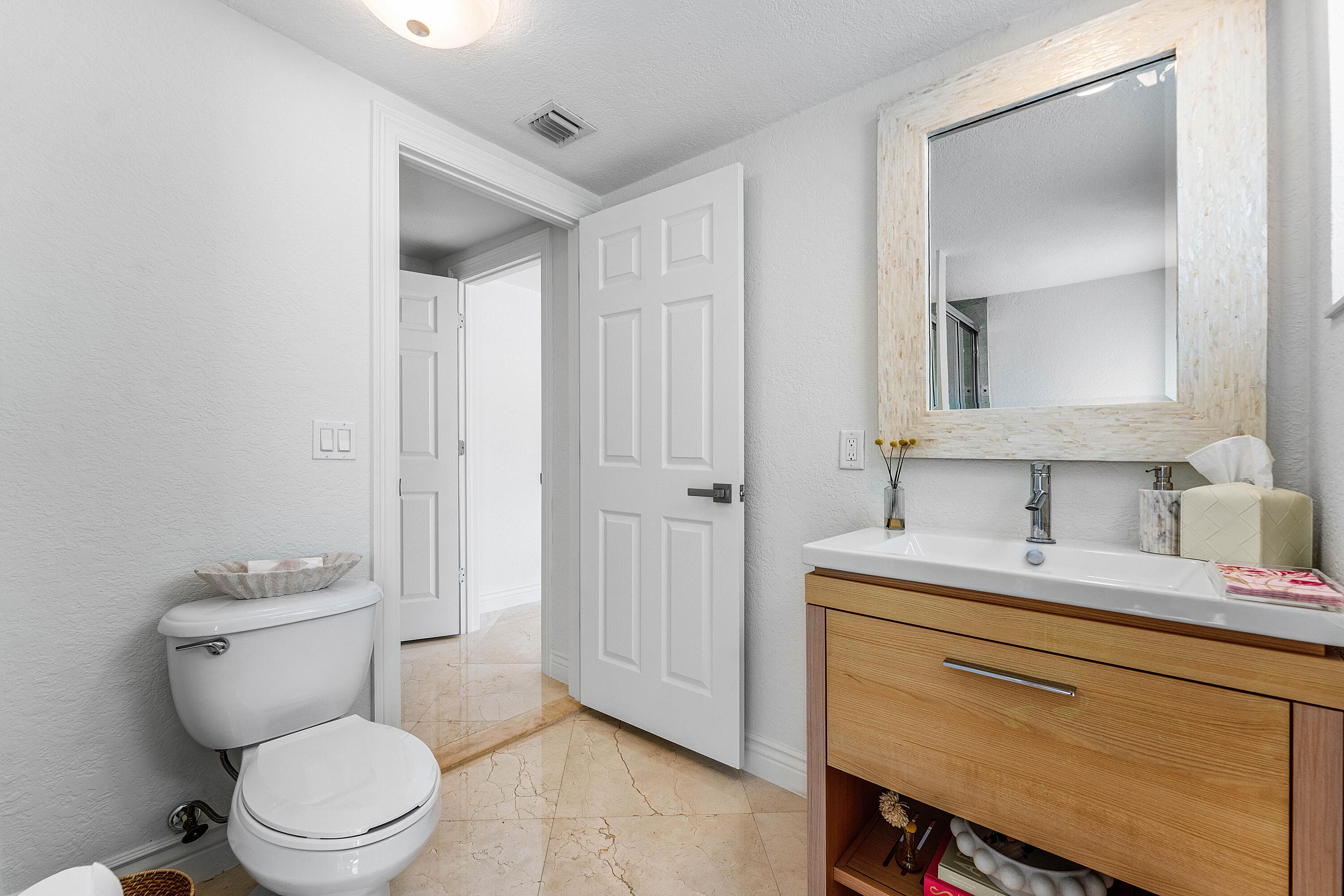 4230 NE 24th Avenue, Lighthouse Point, FL 33064 — photo 21 of 31