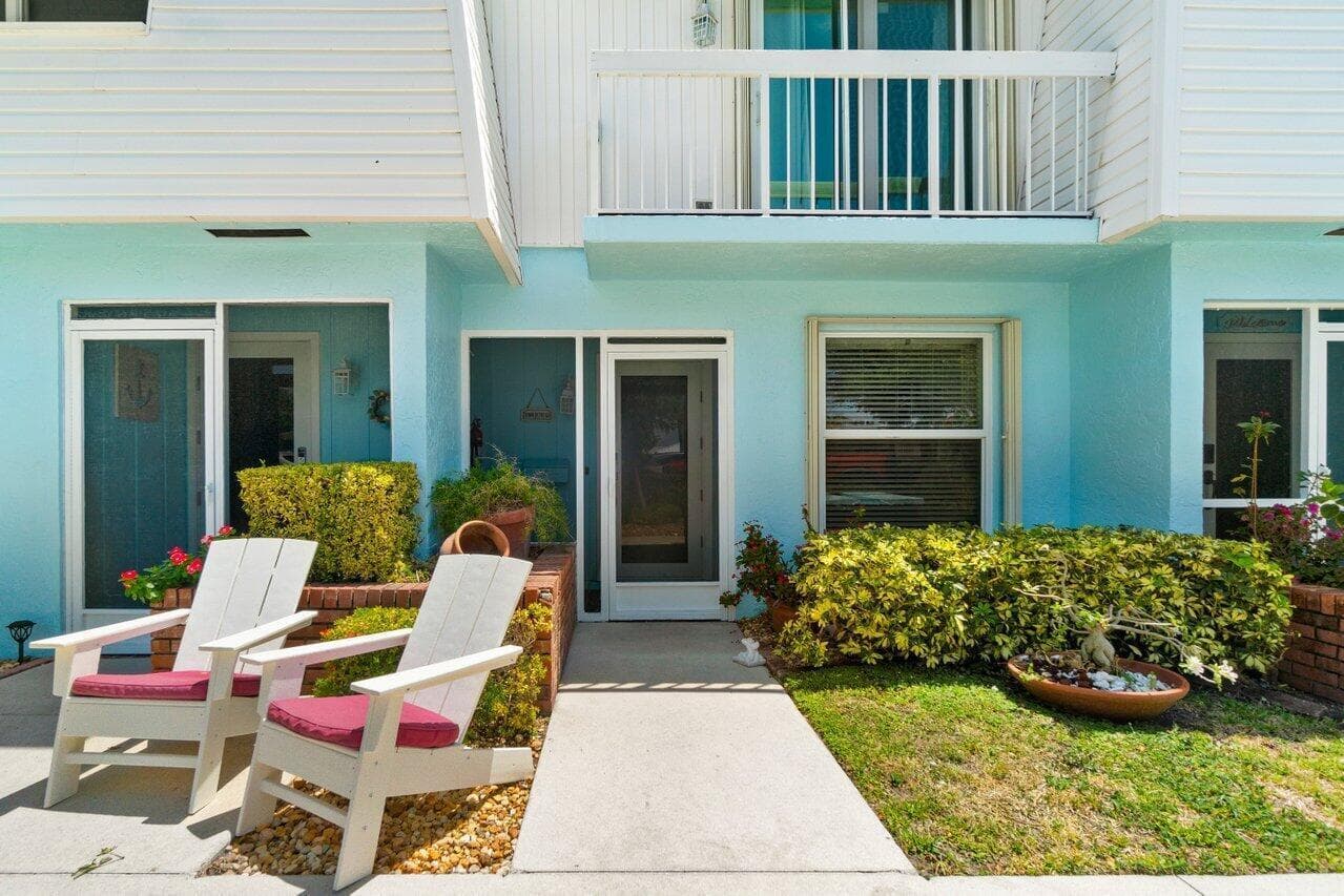 842 SE 19th Avenue 103, Deerfield Beach, FL 33441 — photo 2 of 34