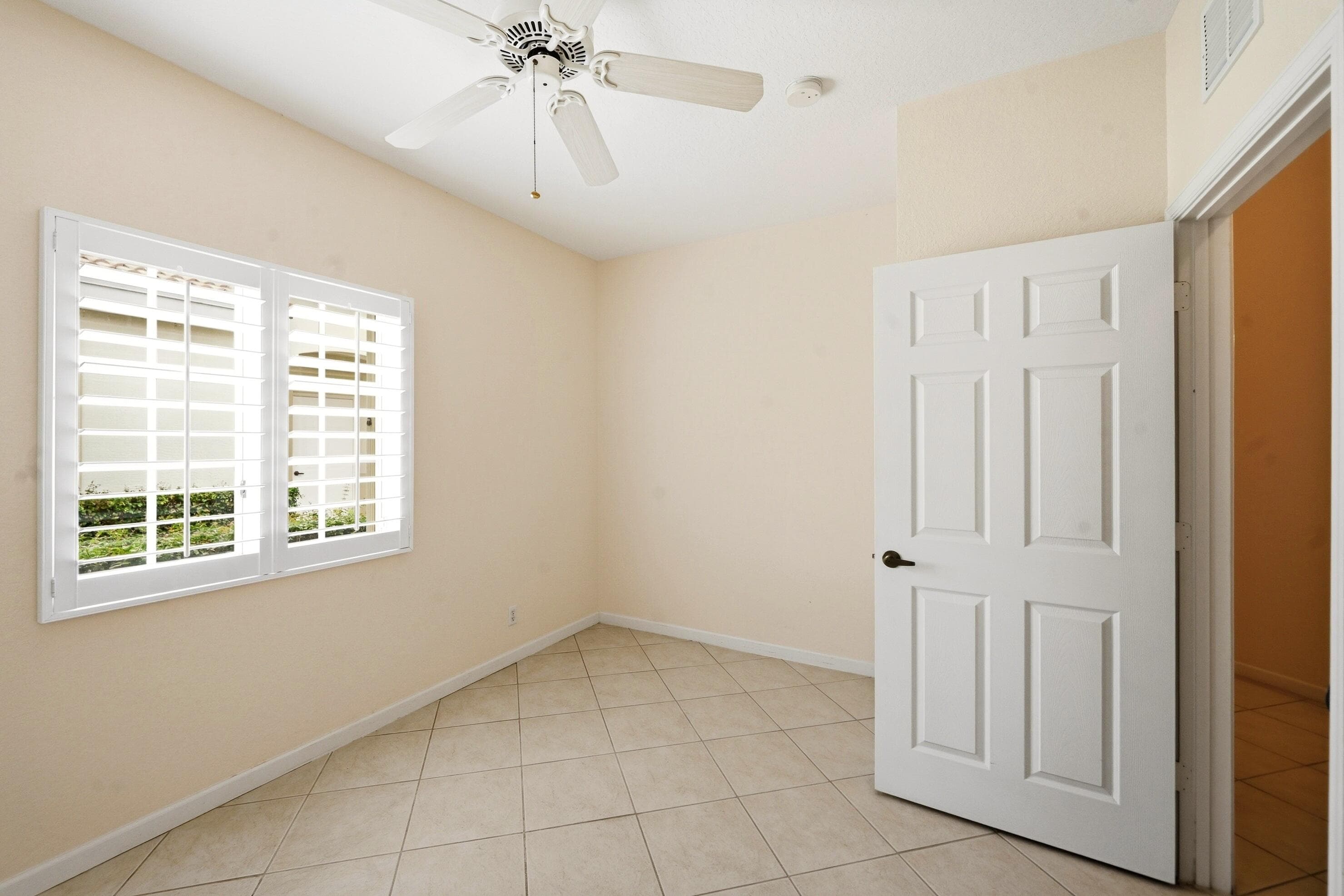 2340 Windjammer Way, West Palm Beach, FL 33411 — photo 19 of 49