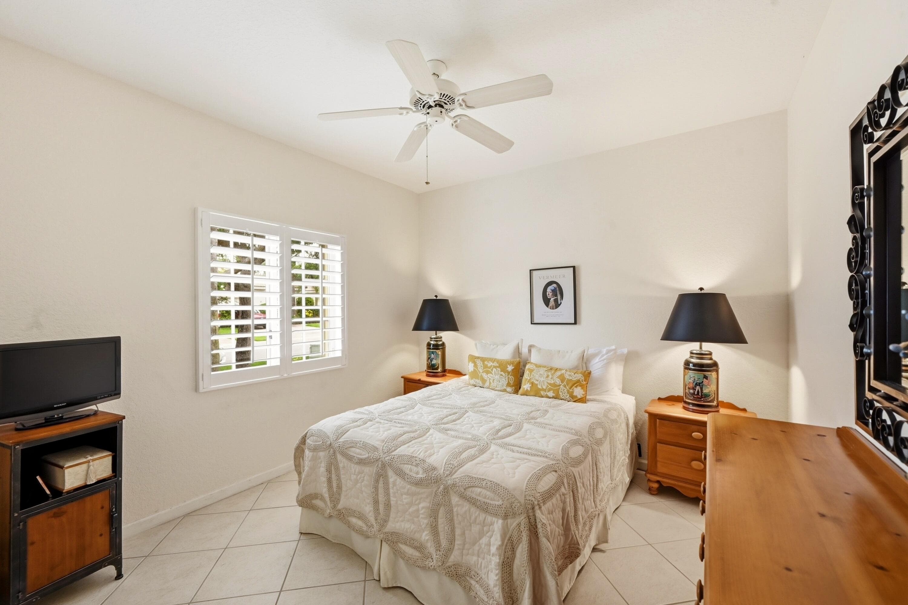 2340 Windjammer Way, West Palm Beach, FL 33411 — photo 17 of 49