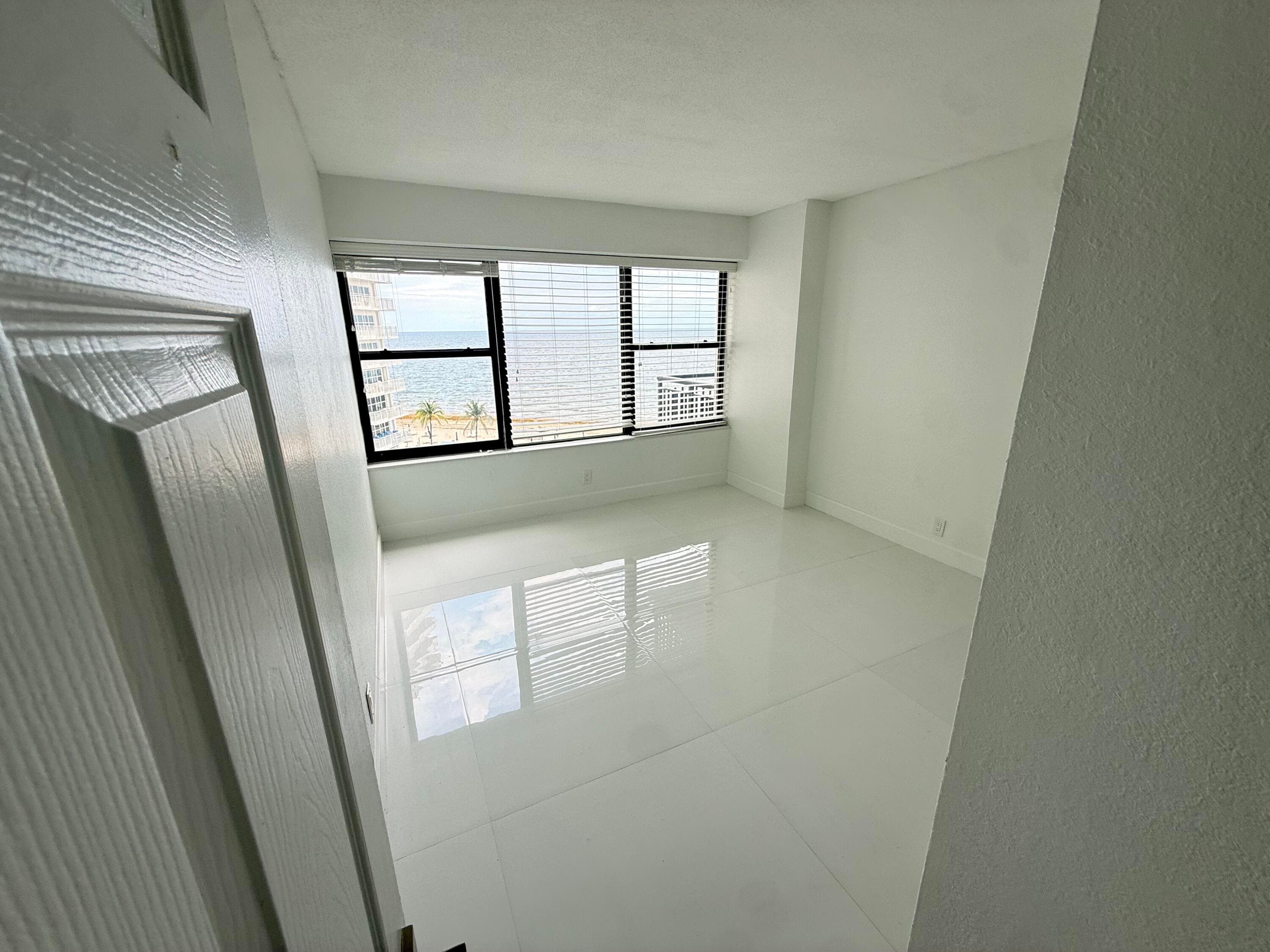 3800 Galt Ocean Drive 601, Fort Lauderdale, FL 33308 — photo 15 of 24