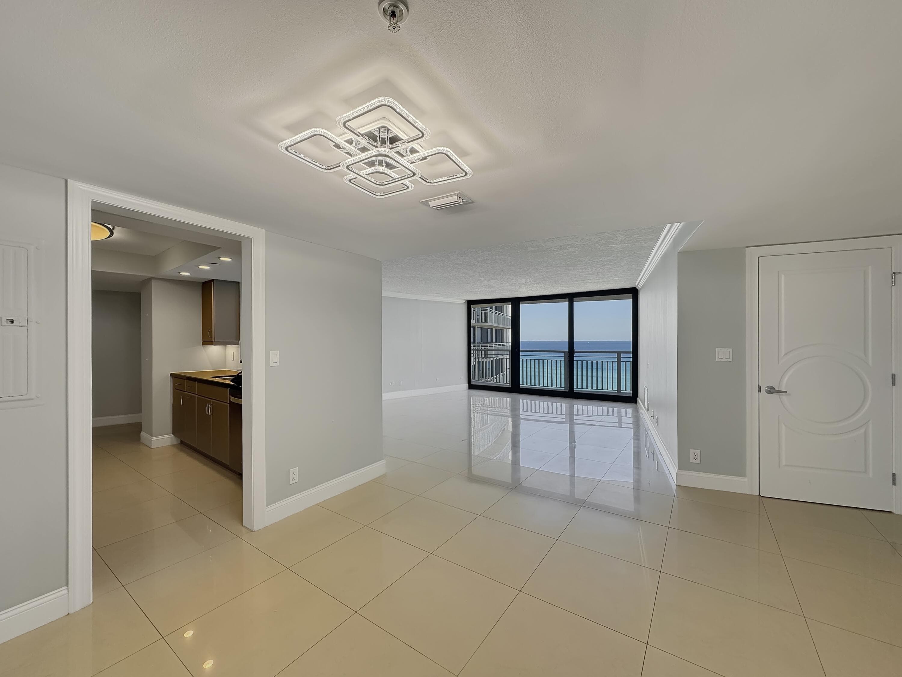 3000 N Ocean Drive 23 E, Singer Island, FL 33404 — photo 3 of 56