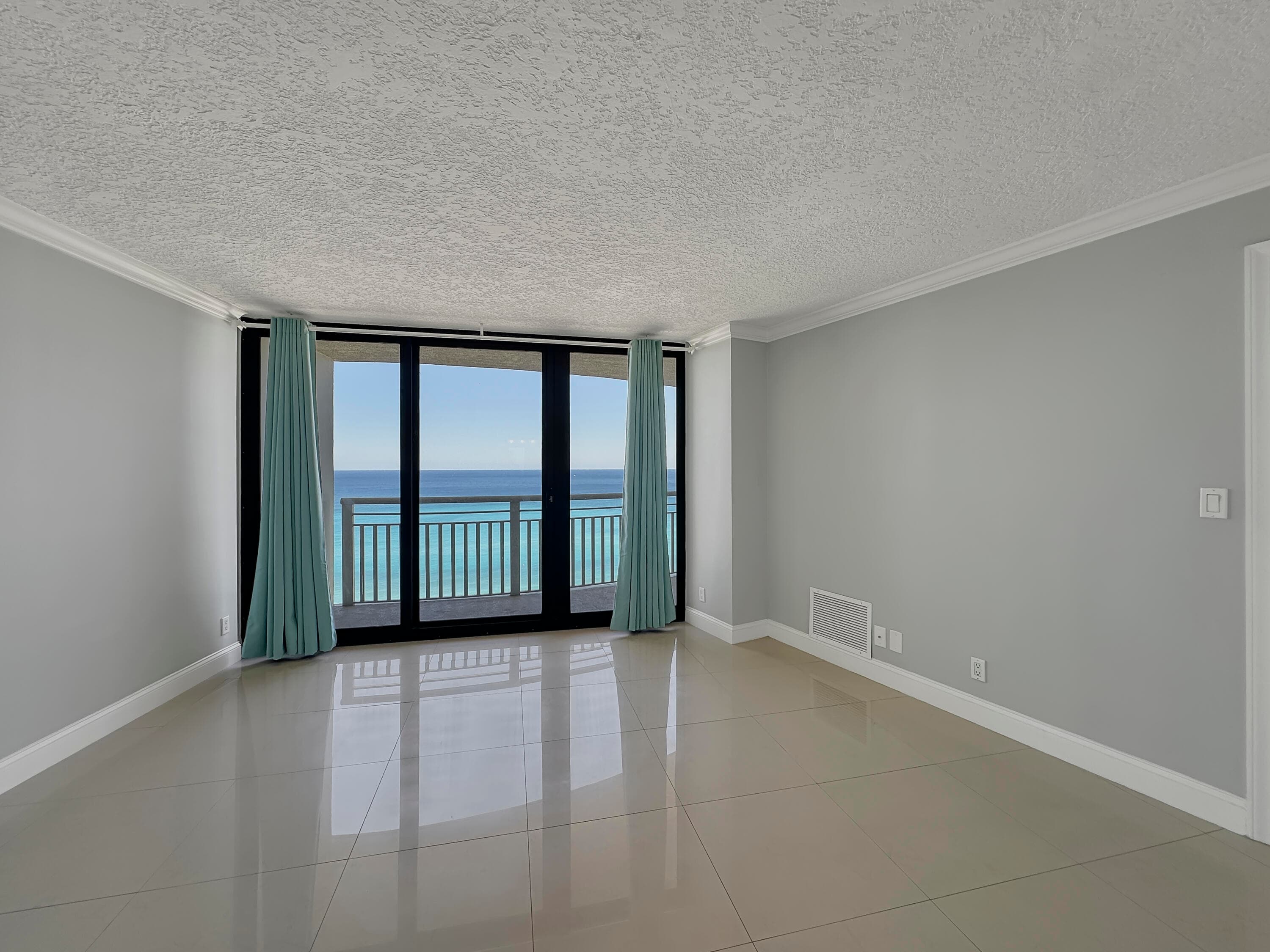3000 N Ocean Drive 23 E, Singer Island, FL 33404 — photo 10 of 56