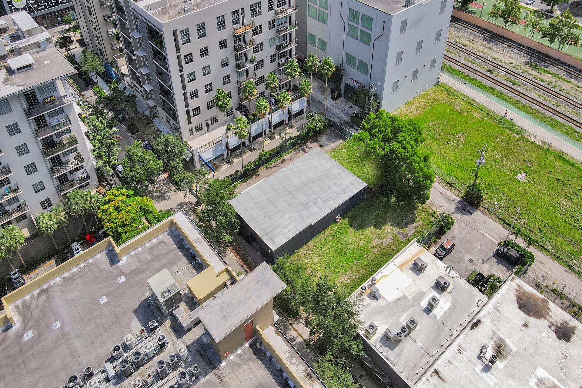 429 NW 1st Avenue, Fort Lauderdale, FL 33301 — photo 3 of 8