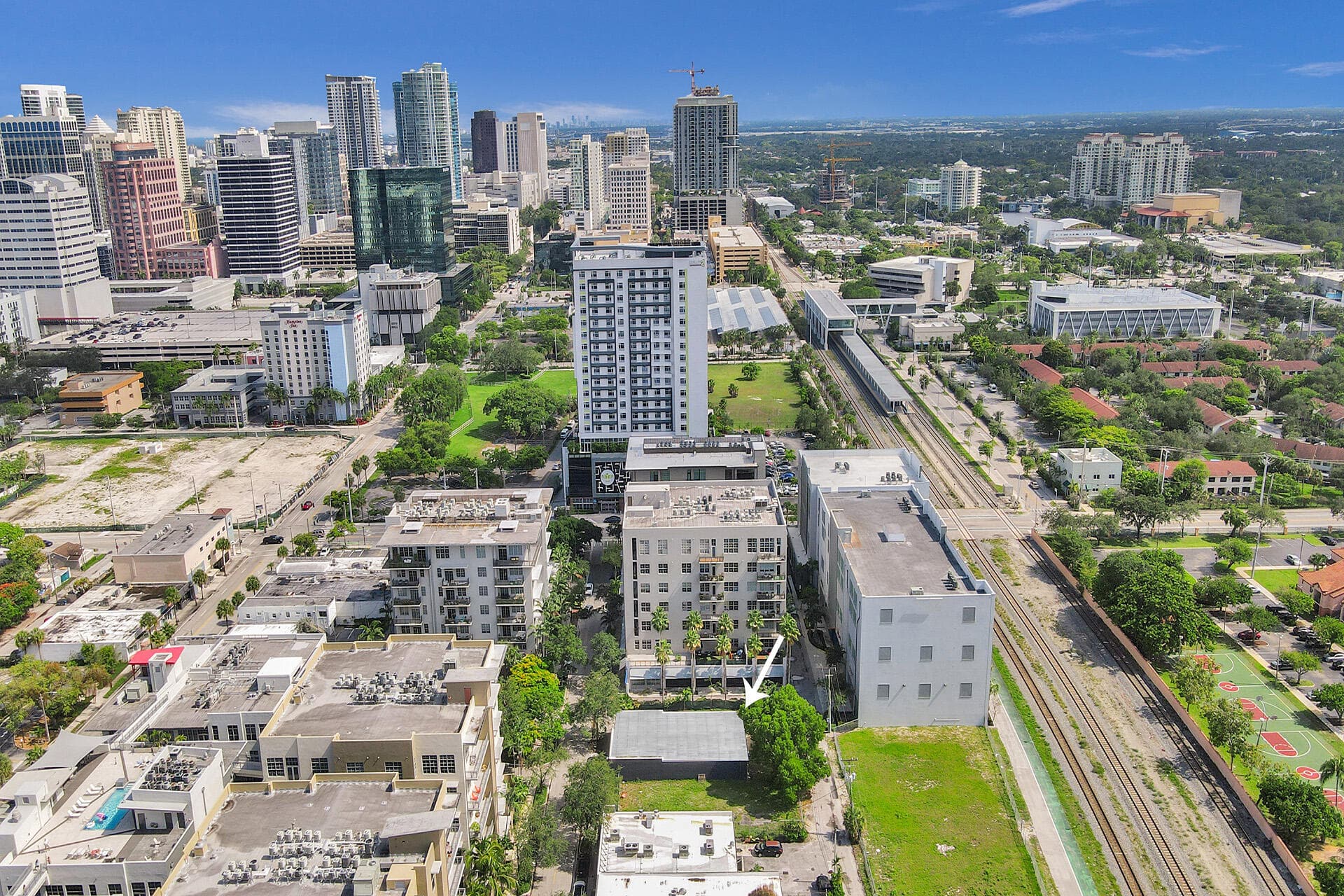 429 NW 1st Avenue, Fort Lauderdale, FL 33301 — photo 7 of 8