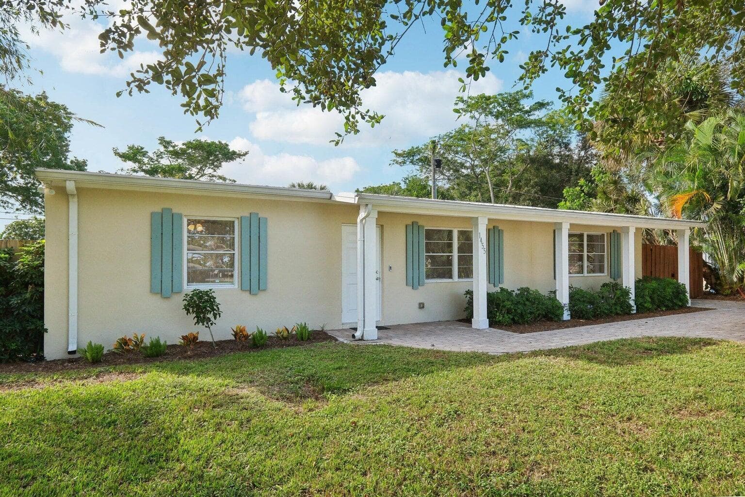 1455 15th Avenue, Vero Beach, FL 32960 — photo 2 of 29