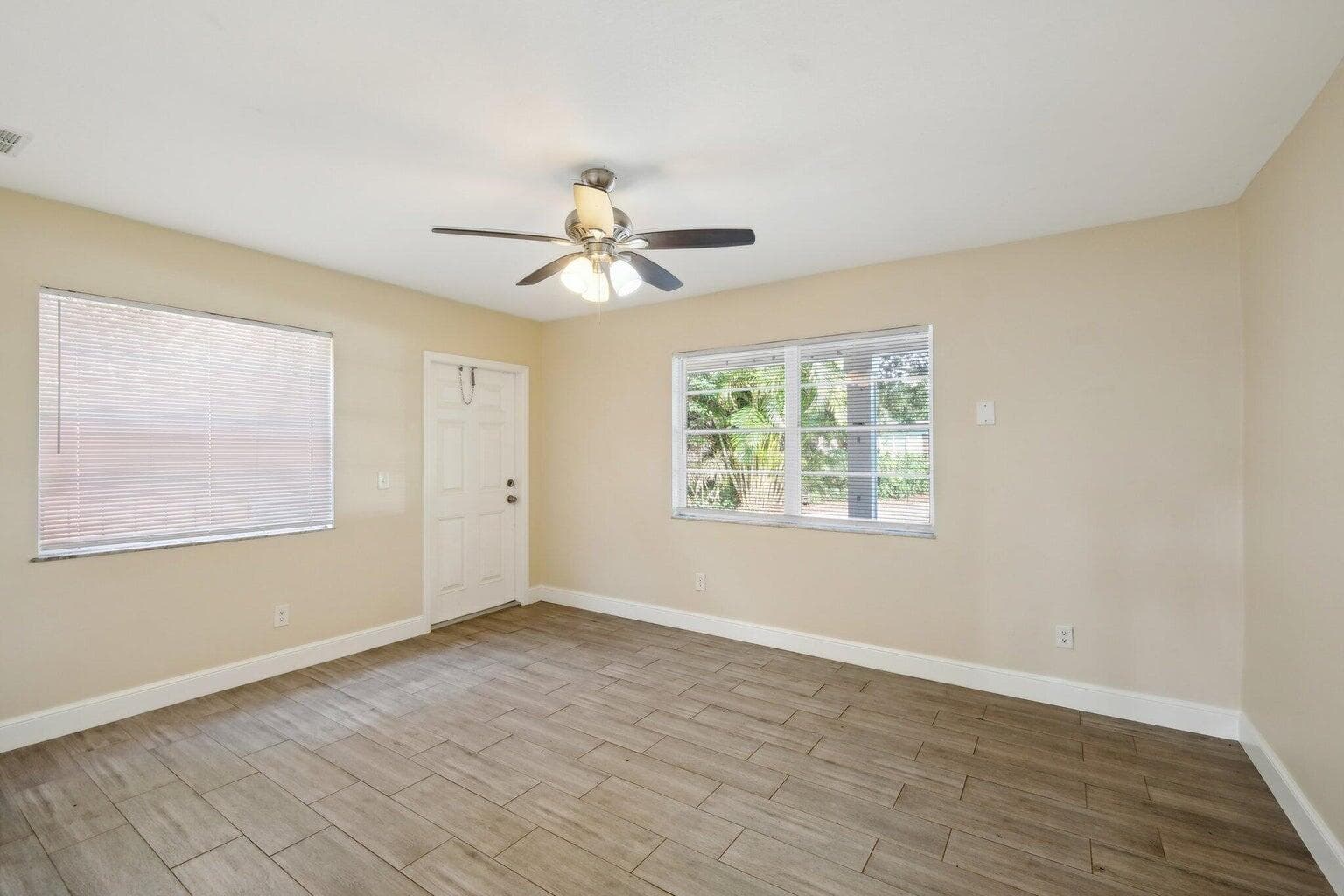 1455 15th Avenue, Vero Beach, FL 32960 — photo 15 of 29