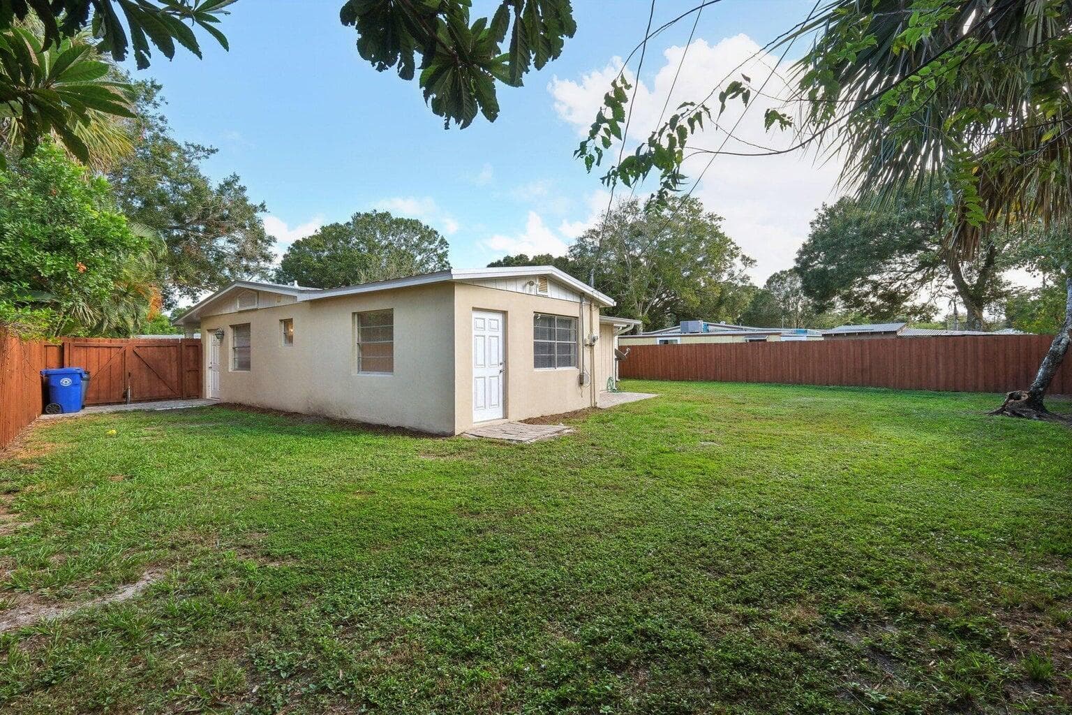 1455 15th Avenue, Vero Beach, FL 32960 — photo 24 of 29