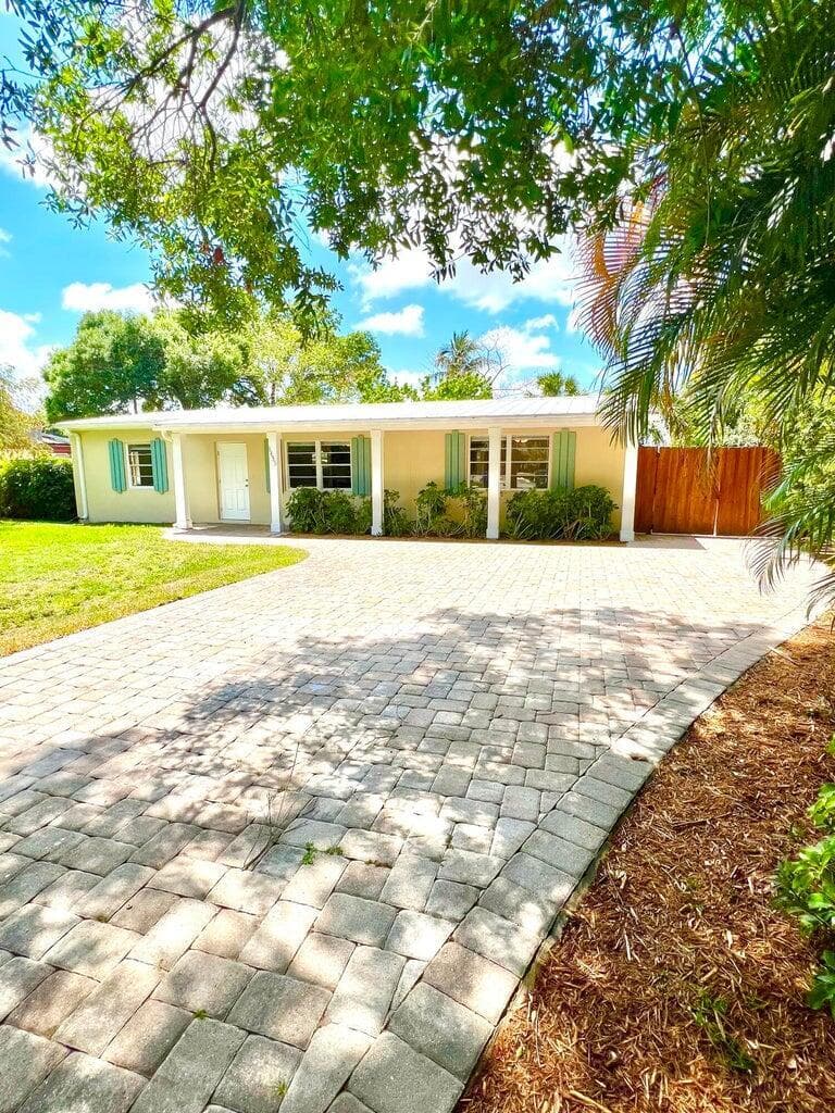 1455 15th Avenue, Vero Beach, FL 32960 — photo 27 of 29