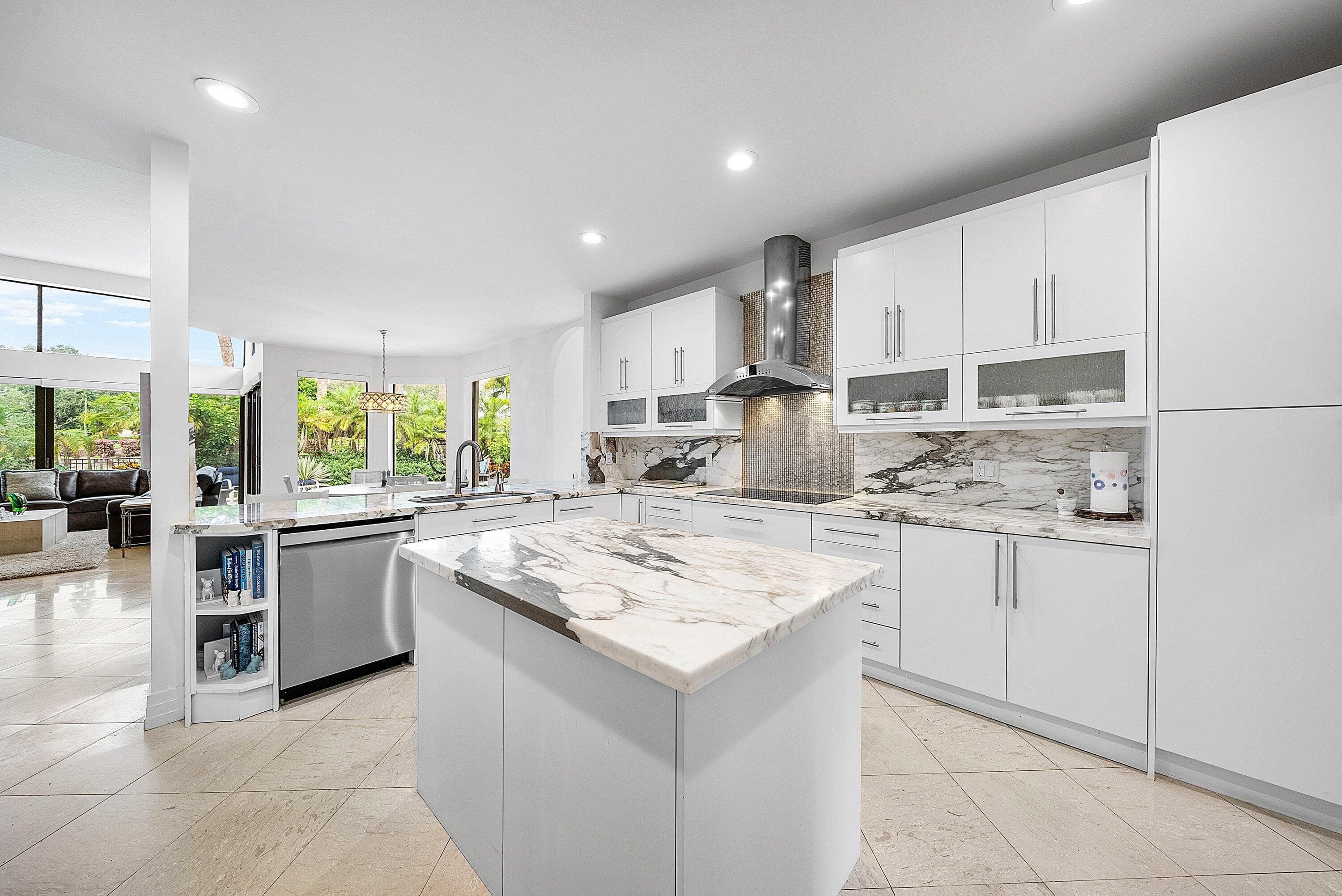 4976 Bocaire Boulevard, Boca Raton, FL 33487 — photo 13 of 60