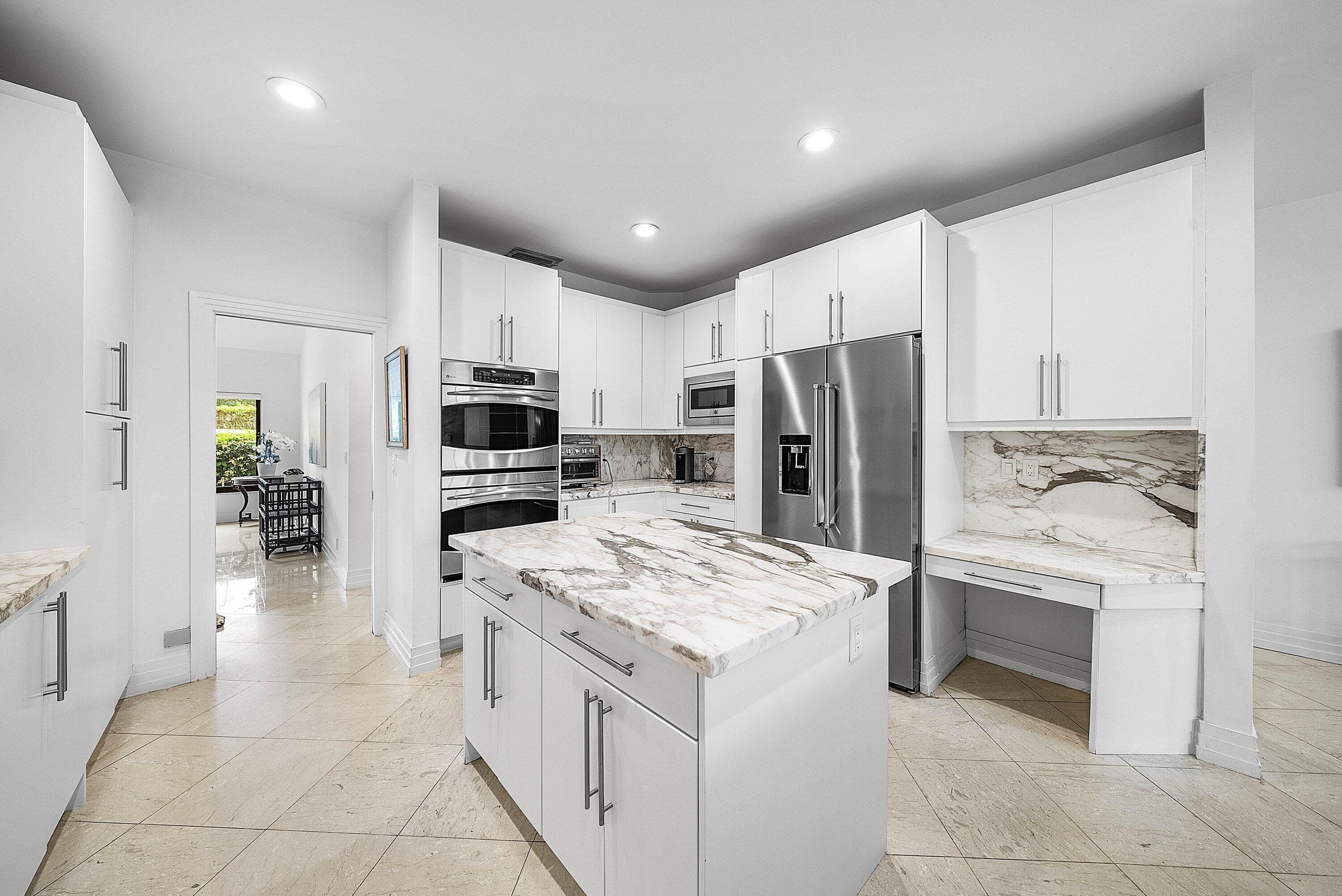 4976 Bocaire Boulevard, Boca Raton, FL 33487 — photo 14 of 60