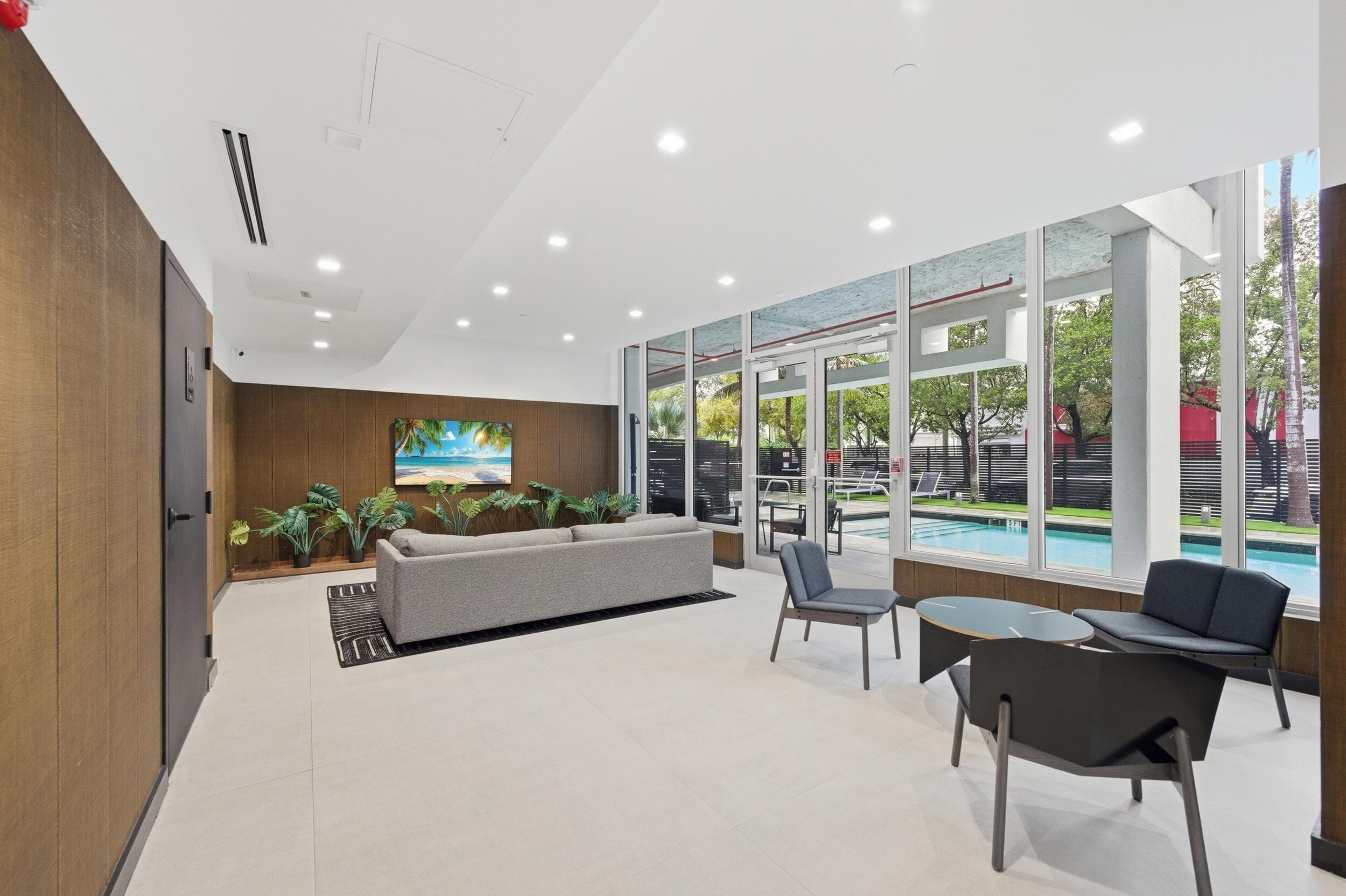 13800 Highland Drive 610, North Miami Beach, FL 33181 — photo 1 of 14